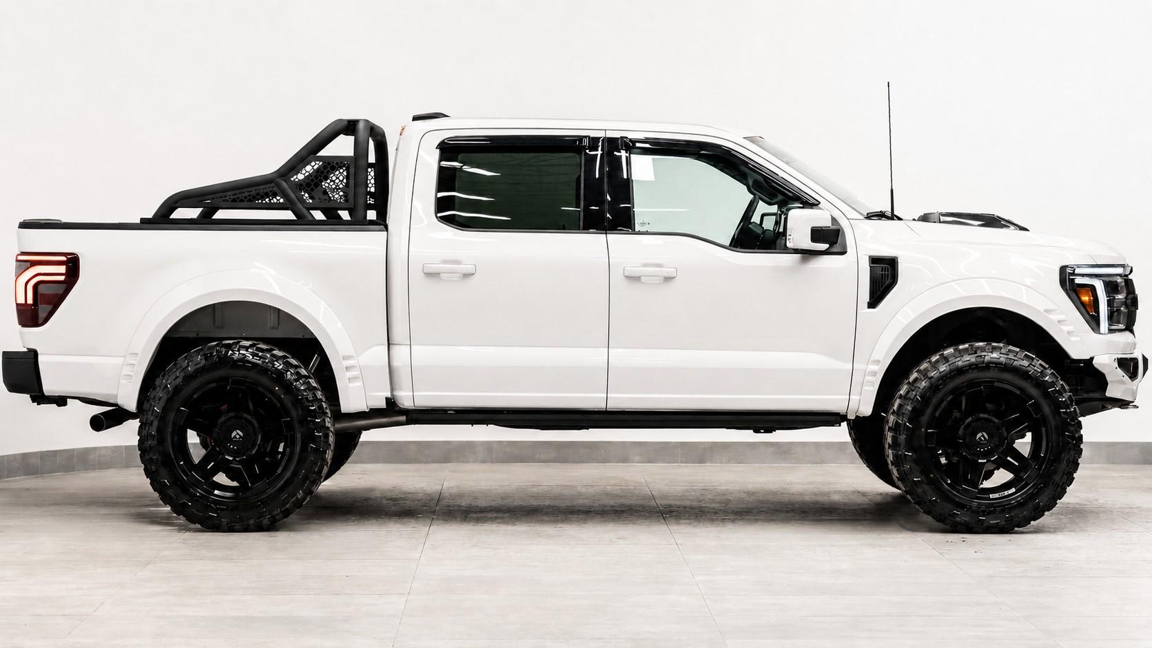 2025 FORD F-150 4X4 LARIAT in Star White Metallic Tri-coat, photo 5 of 5