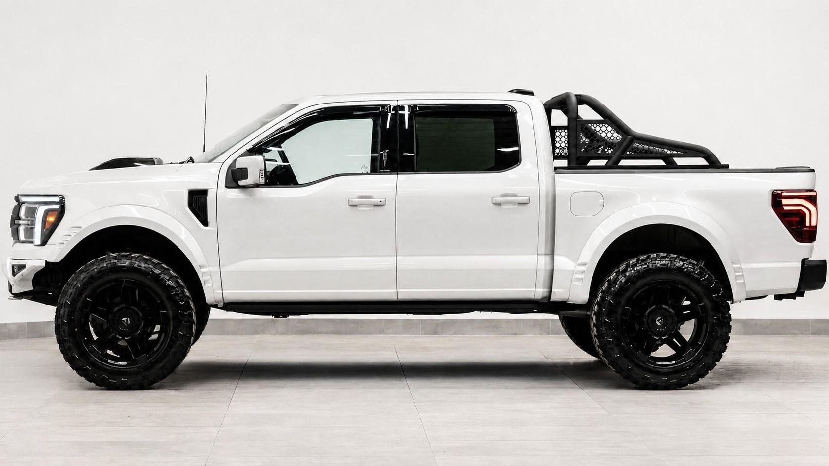 2025 FORD F-150 4X4 LARIAT in Star White Metallic Tri-coat, photo 9 of 17