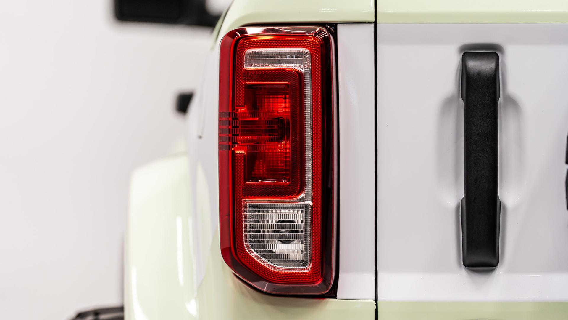 2026 FORD BRONCO 4X4 in Green, photo 9 of 47