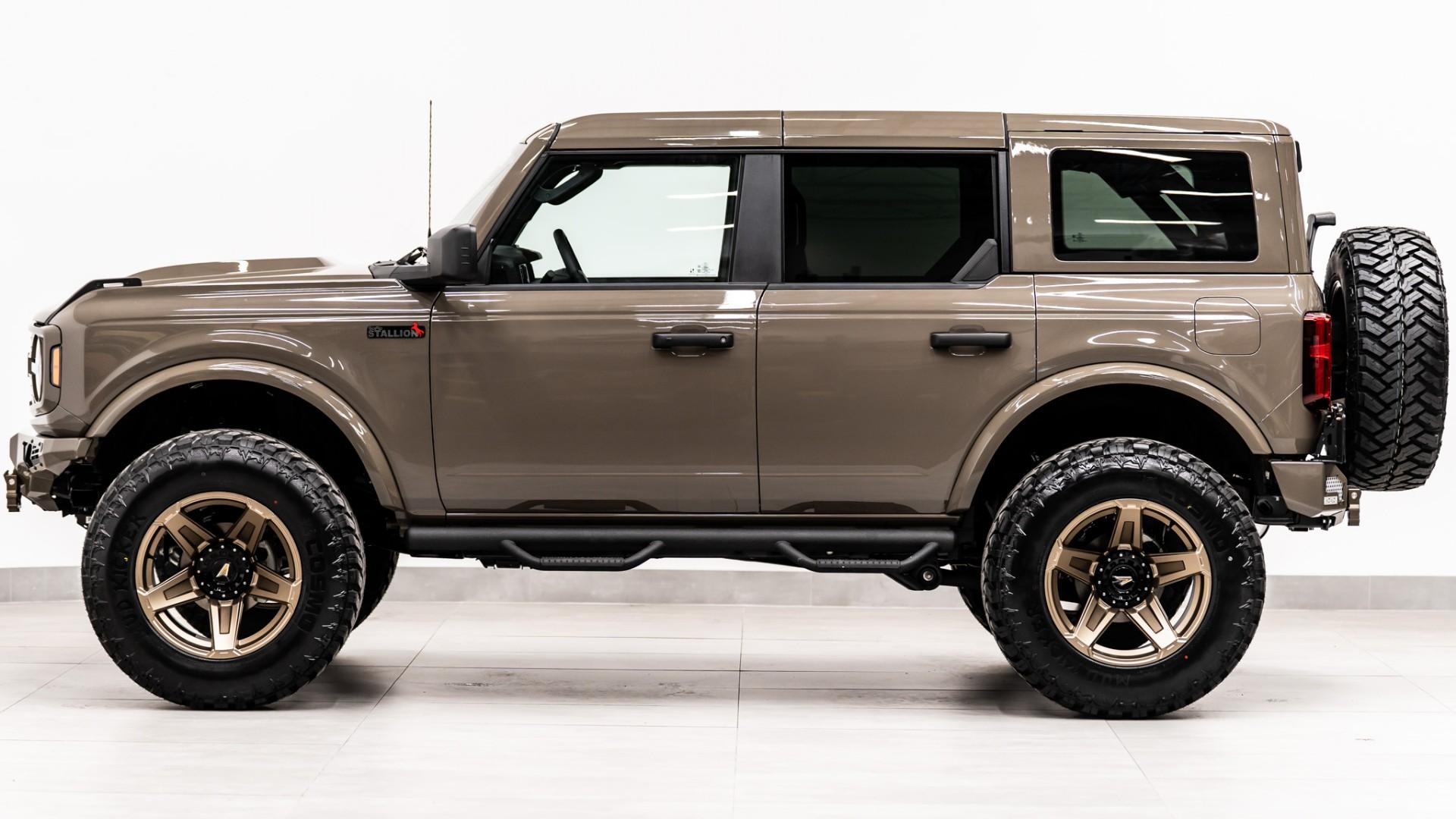 2026 FORD BRONCO 4X4 in Marsh Gray, photo 13 of 25