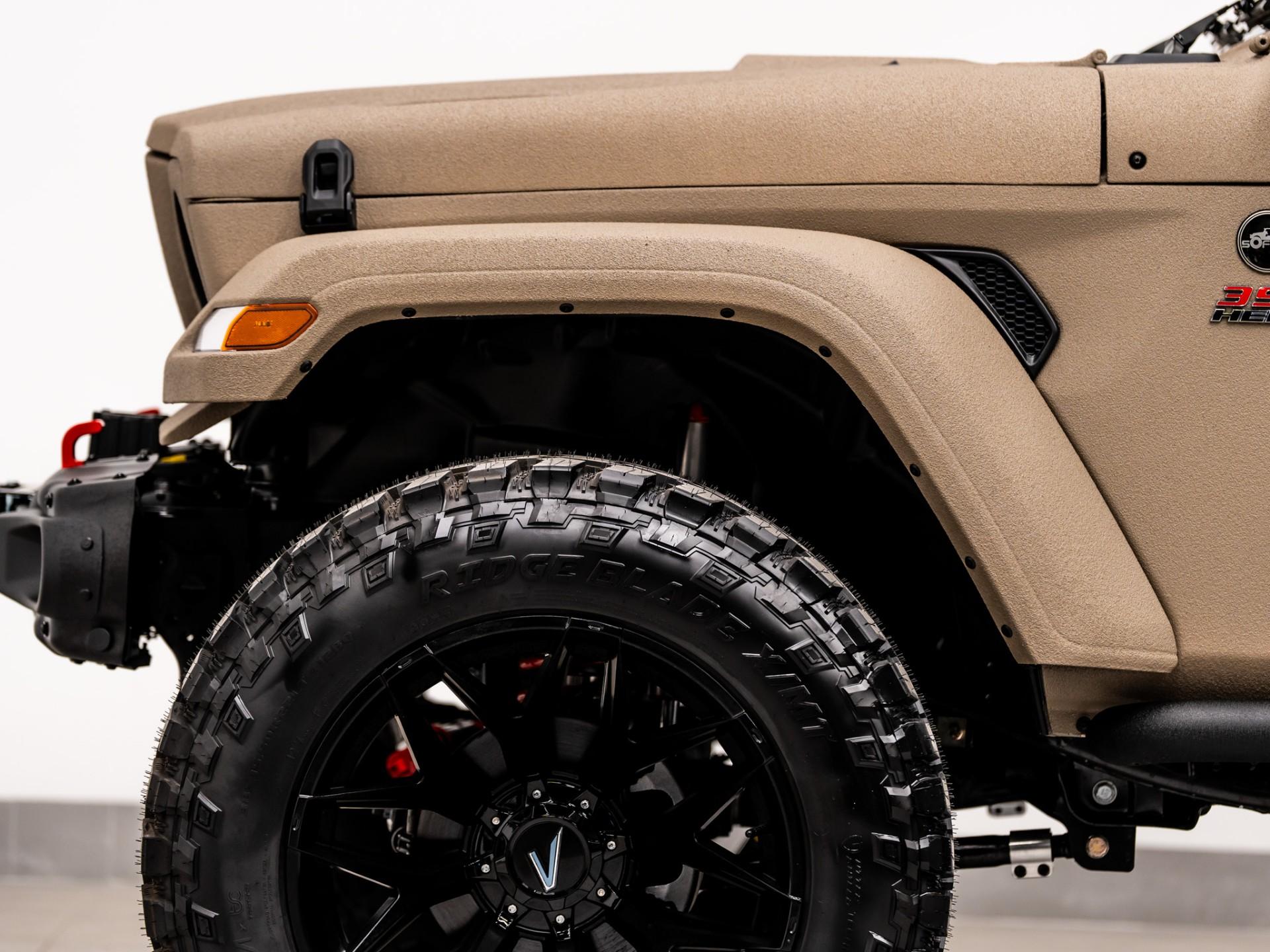 2026 JEEP GLADIATOR 4X4 in Tan, photo 24 of 58