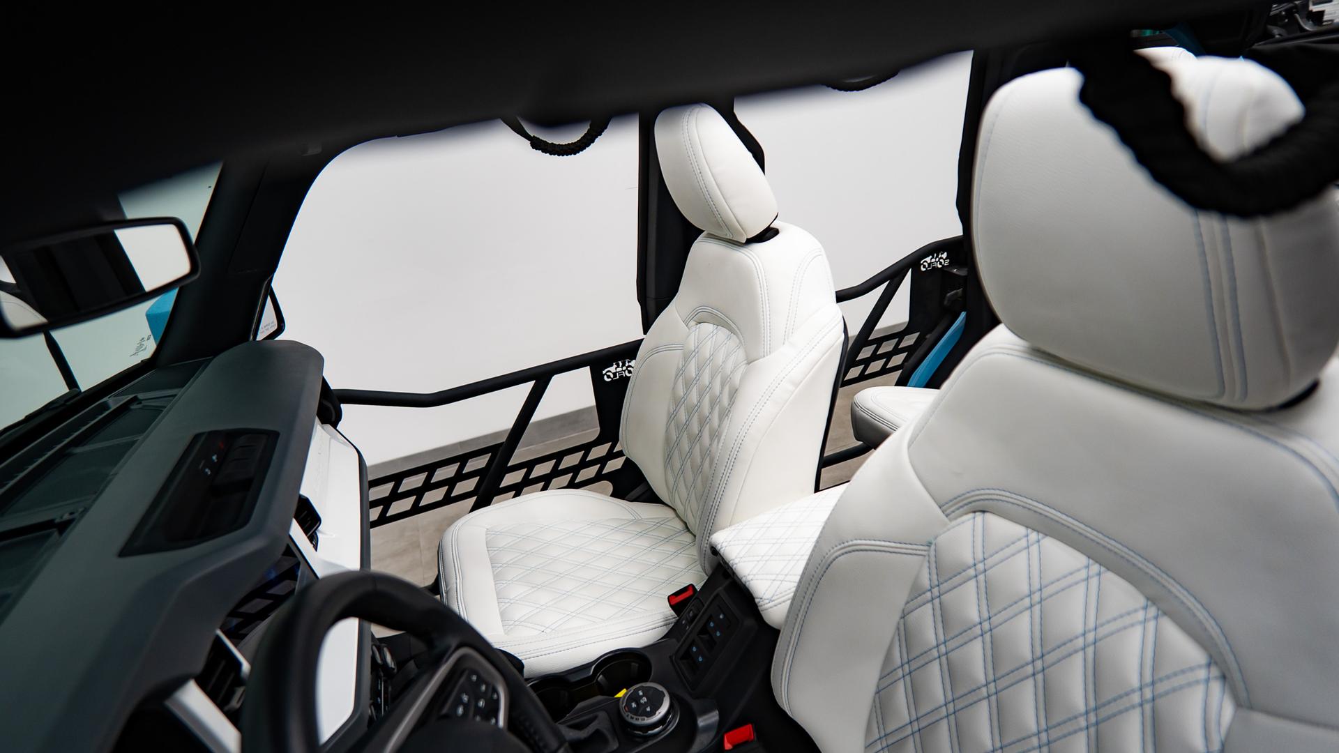 2025 FORD BRONCO 4X4 in Baby Blue, photo 38 of 50
