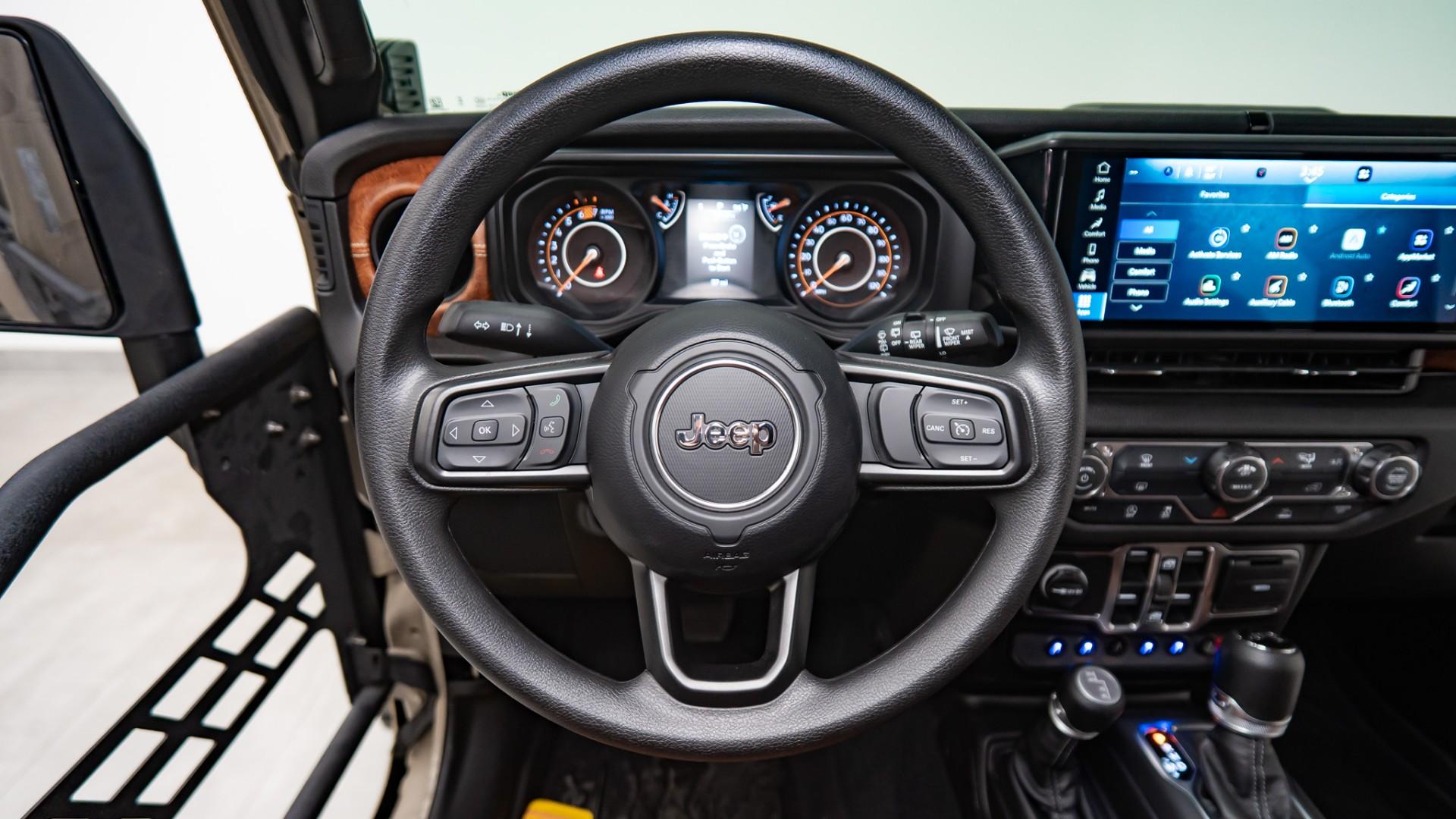 2026 JEEP WRANGLER 4X4 in Tan, photo 48 of 58