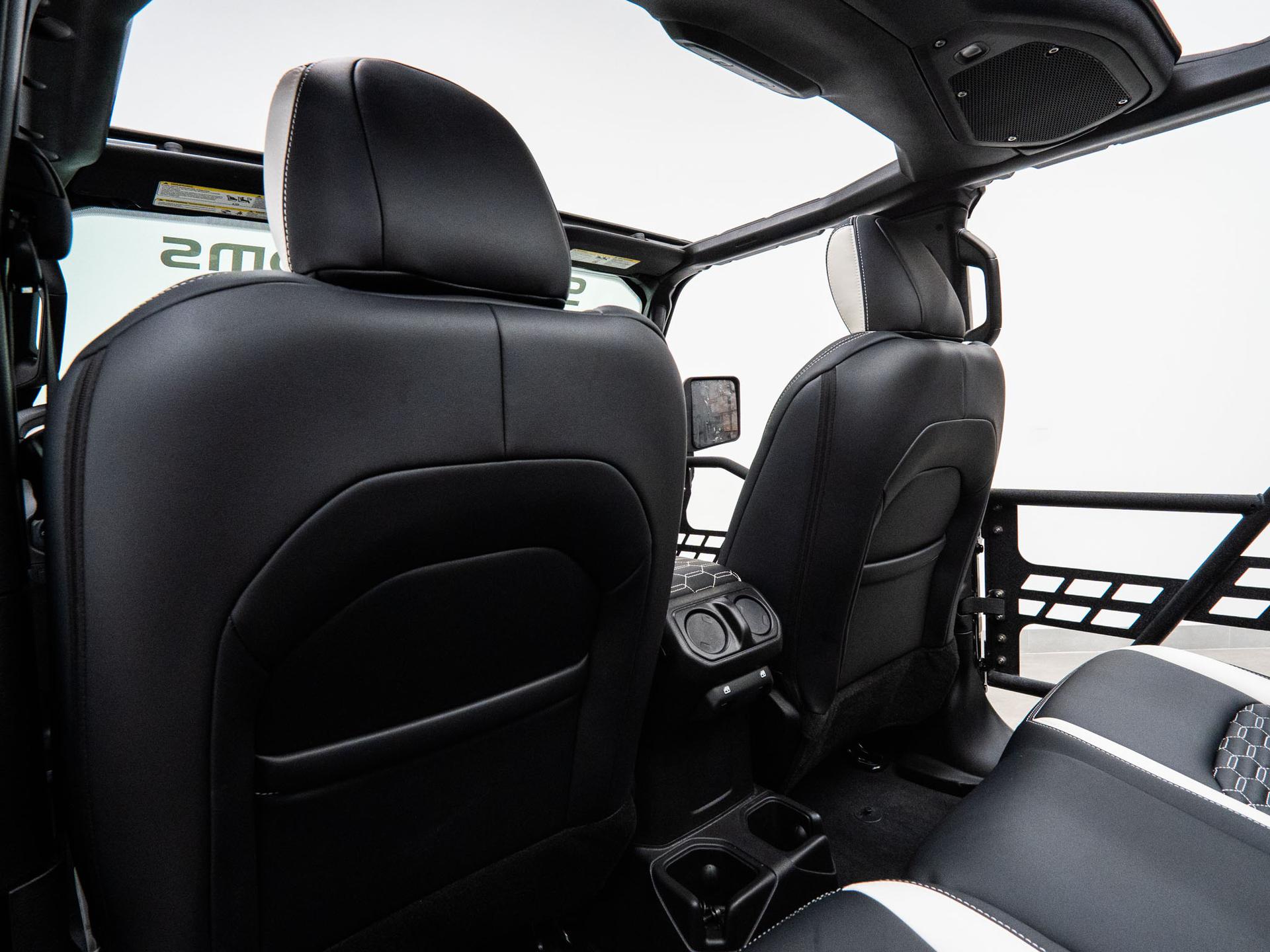 2026 JEEP GLADIATOR 4X4 in Black Clearcoat, photo 45 of 57