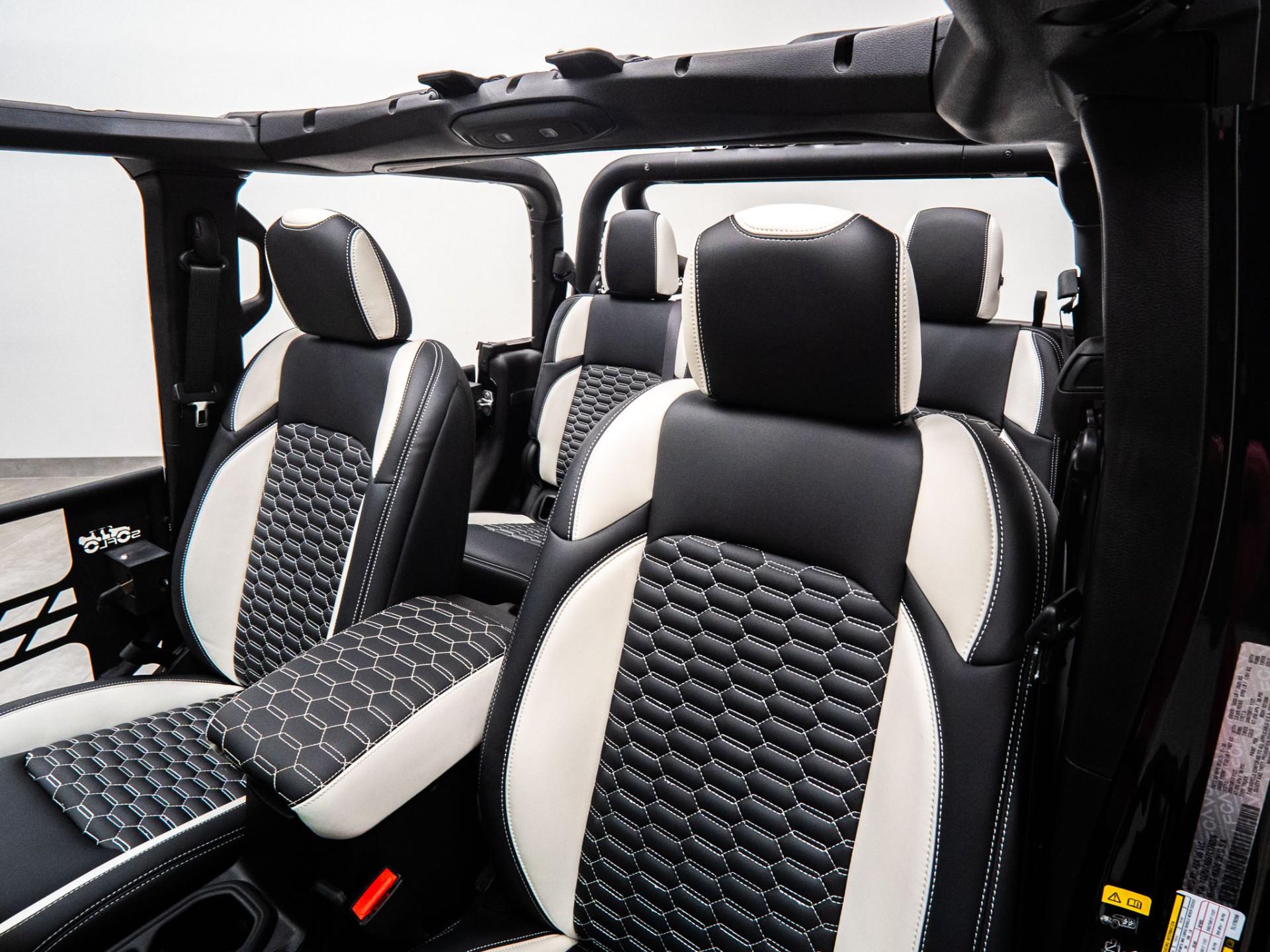 2026 JEEP GLADIATOR 4X4 in Black Clearcoat, photo 5 of 57