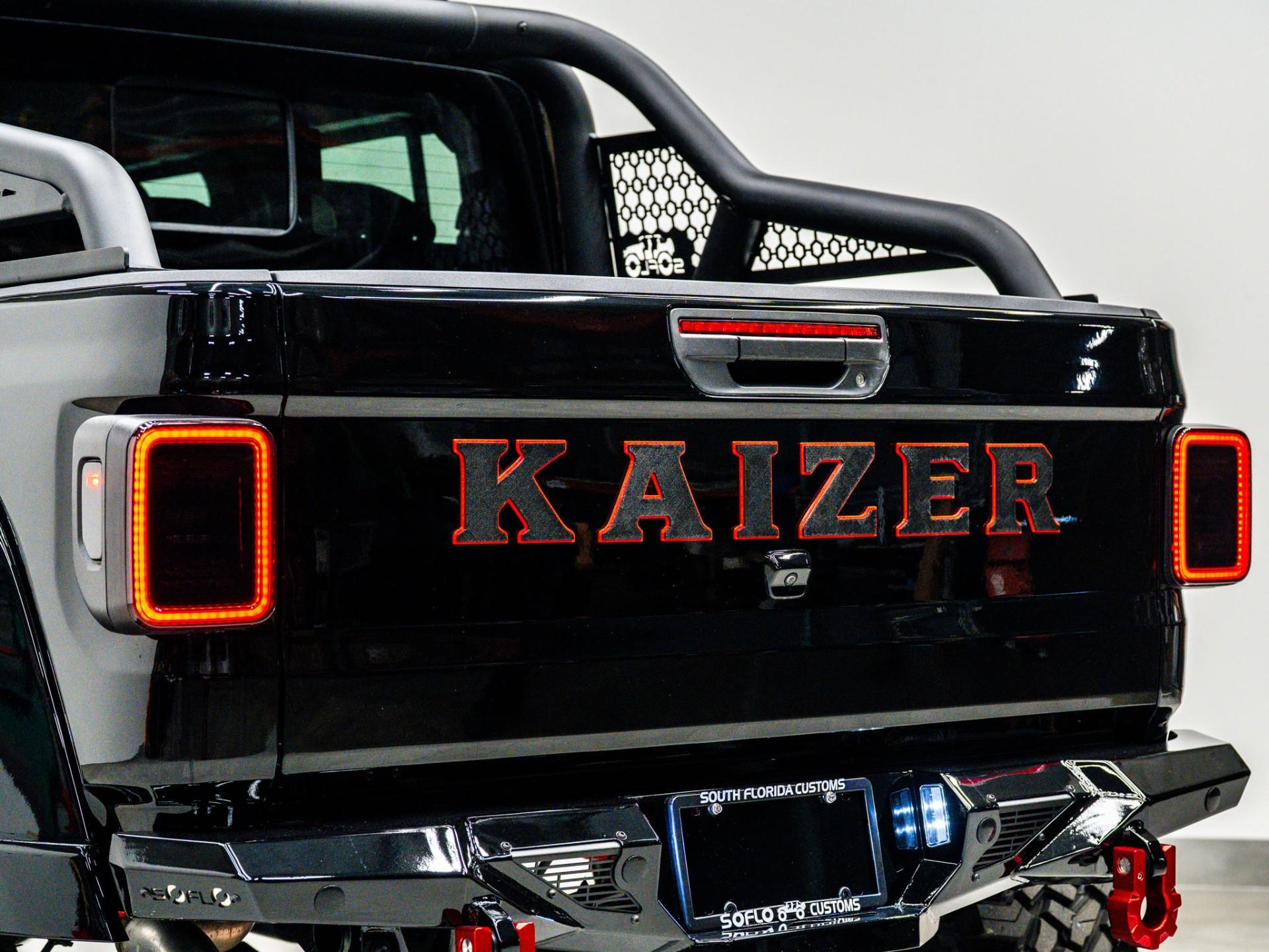 2026 JEEP GLADIATOR 4X4 in Black Clearcoat, photo 12 of 57