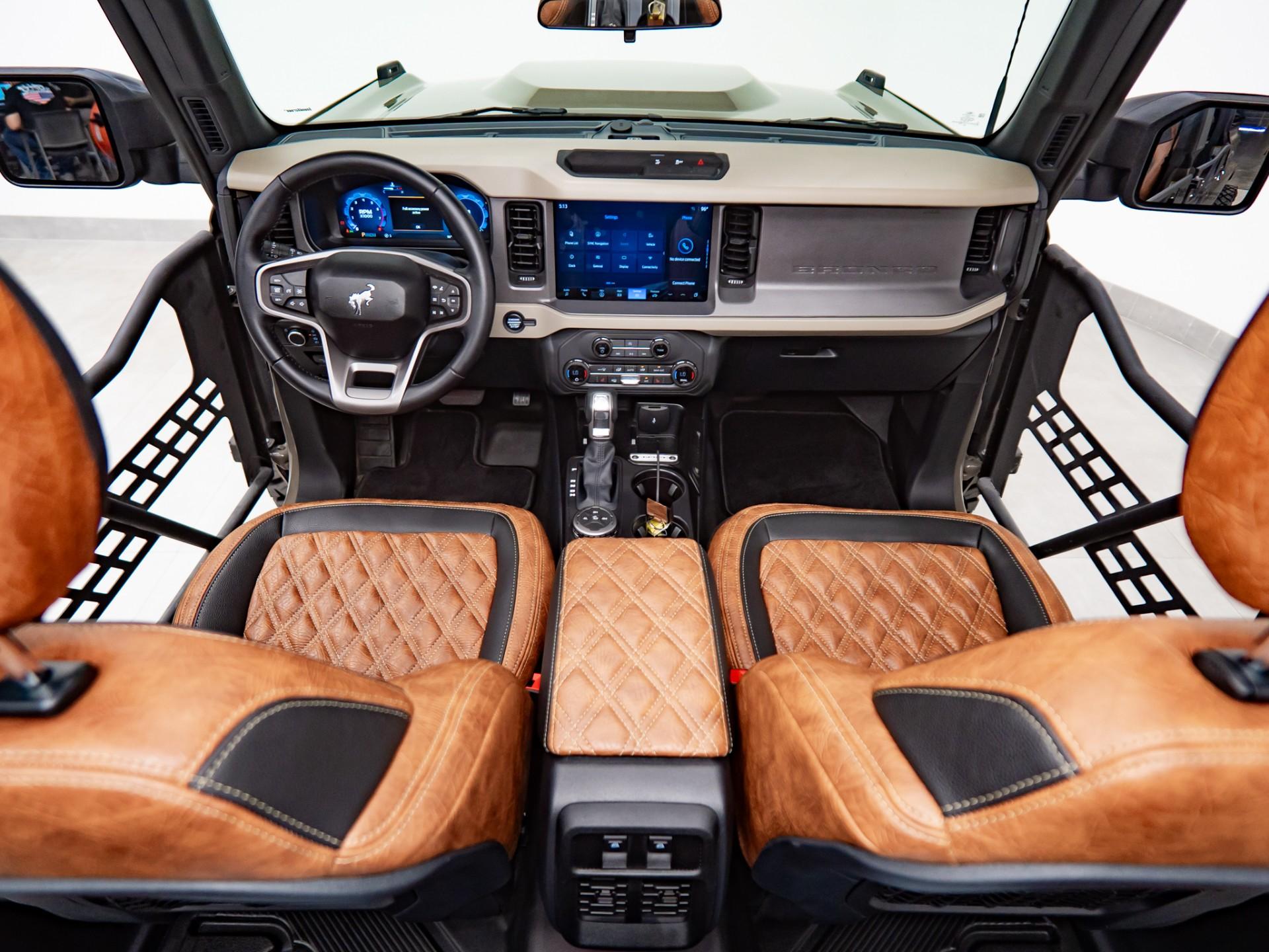 2025 FORD BRONCO 4X4 in Marsh Gray, photo 4 of 58