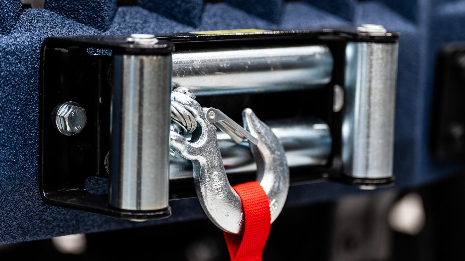 2026 JEEP GLADIATOR 4X4 in Navy, photo 28 of 60