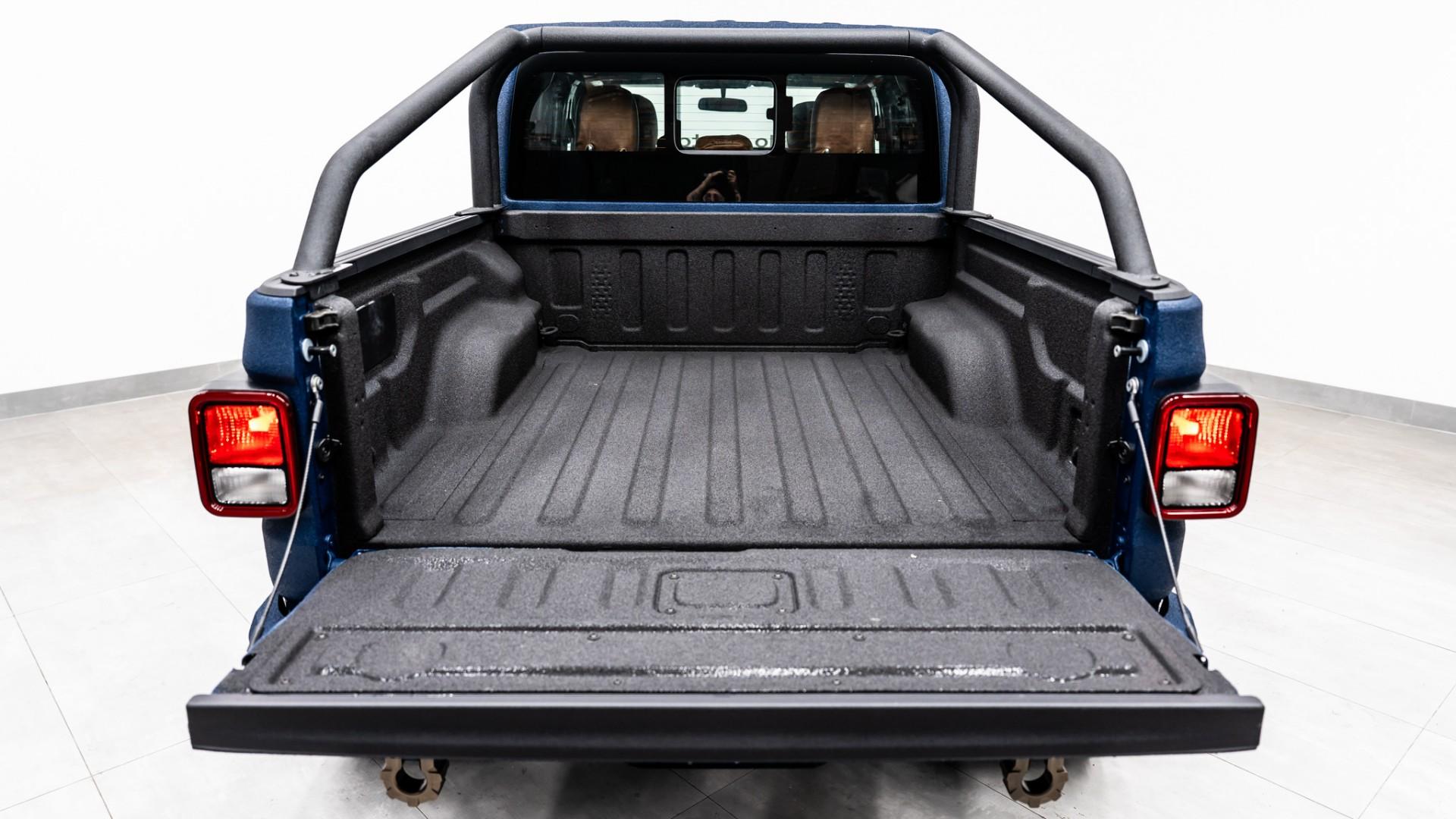 2026 JEEP GLADIATOR 4X4 in Navy, photo 10 of 60