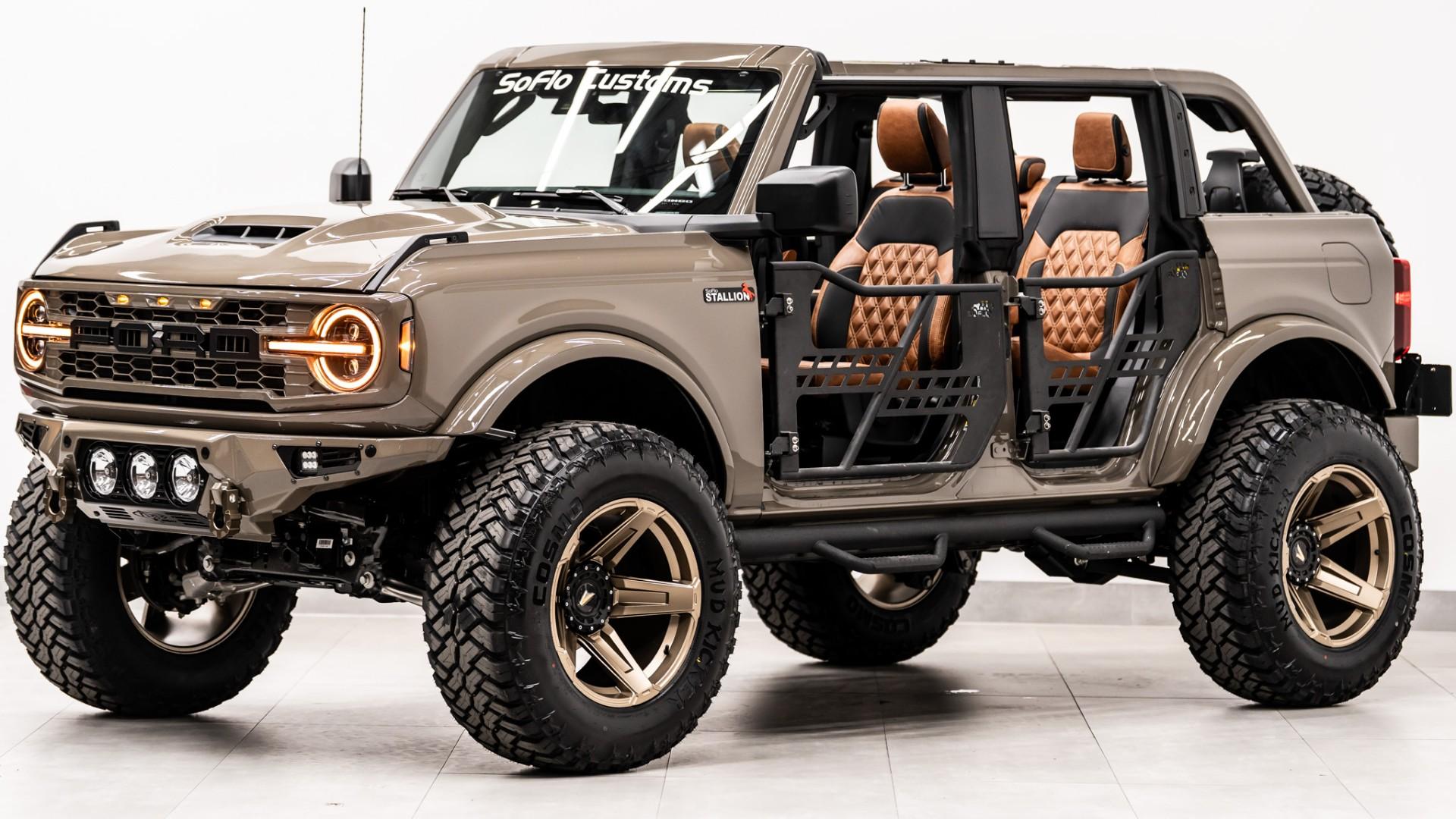 2026 FORD BRONCO 4X4 in Marsh Gray, photo 2 of 5