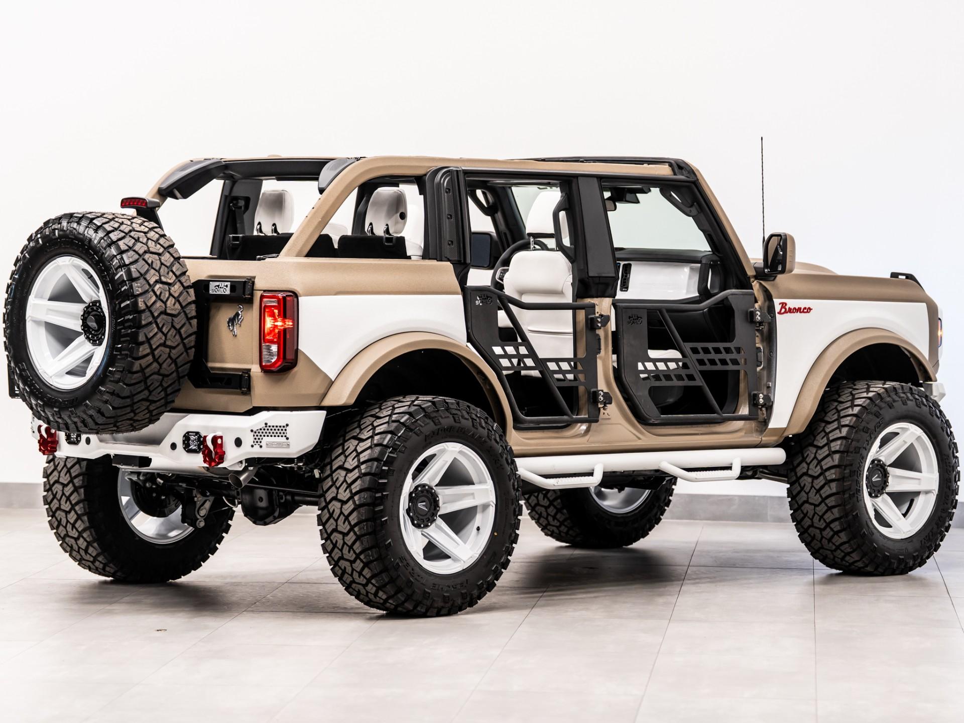 2026 FORD BRONCO 4X4 in Tan, photo 17 of 54