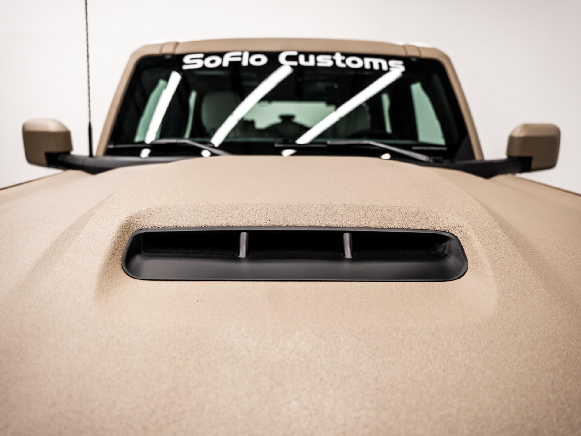2026 FORD BRONCO 4X4 in Tan, photo 23 of 54