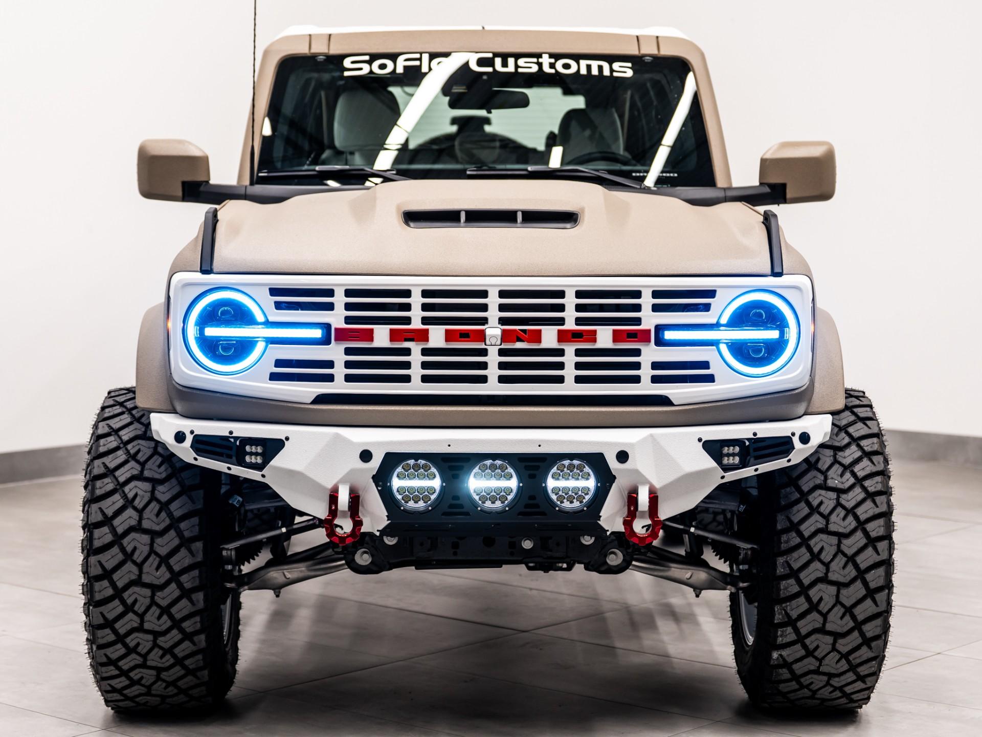 2026 FORD BRONCO 4X4 in Tan, photo 5 of 54