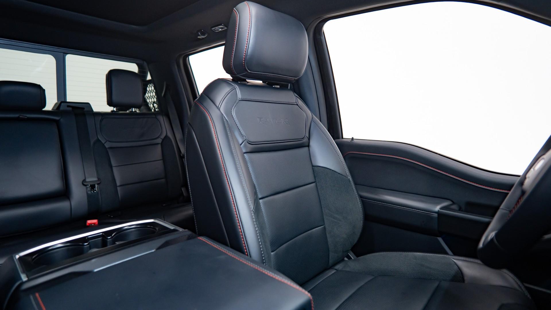 2025 FORD F-150 RAPTOR in Agate Black Metallic, photo 30 of 46