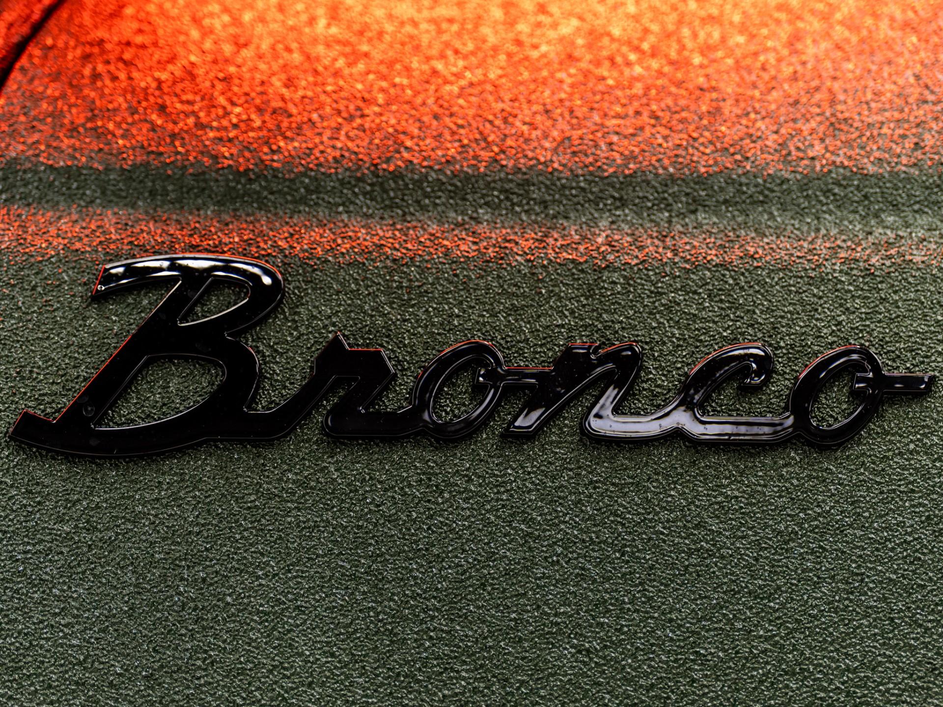 2024 FORD BRONCO 4X4 in Green, photo 42 of 53