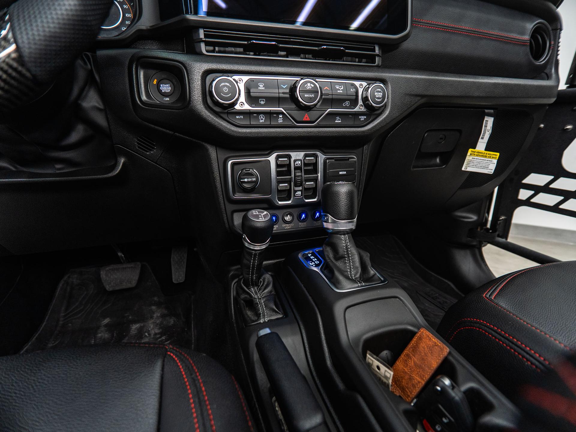 2026 JEEP WRANGLER 4X4 in Black, photo 46 of 60