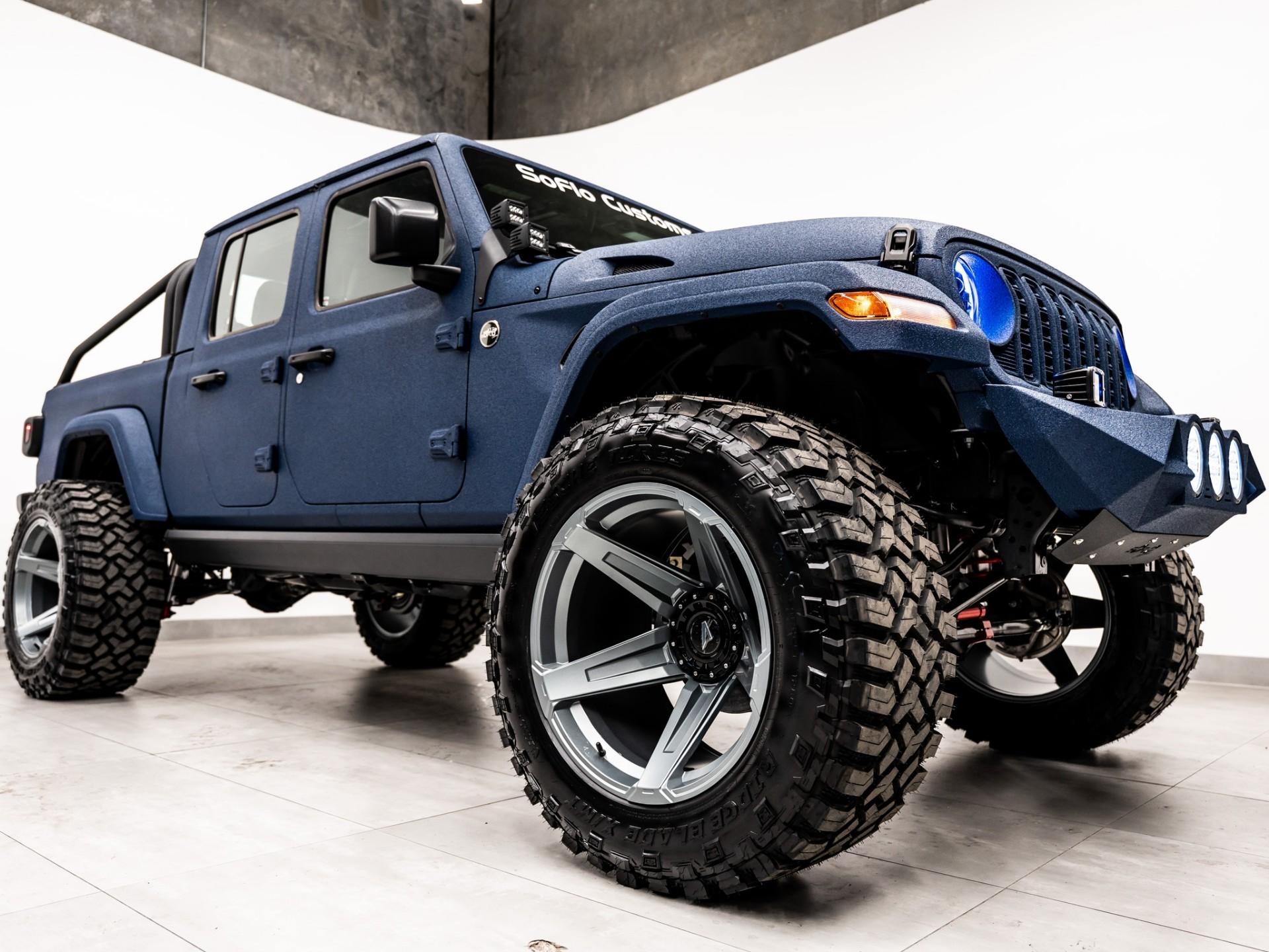 2026 JEEP GLADIATOR 4X4 in Navy, photo 9 of 50