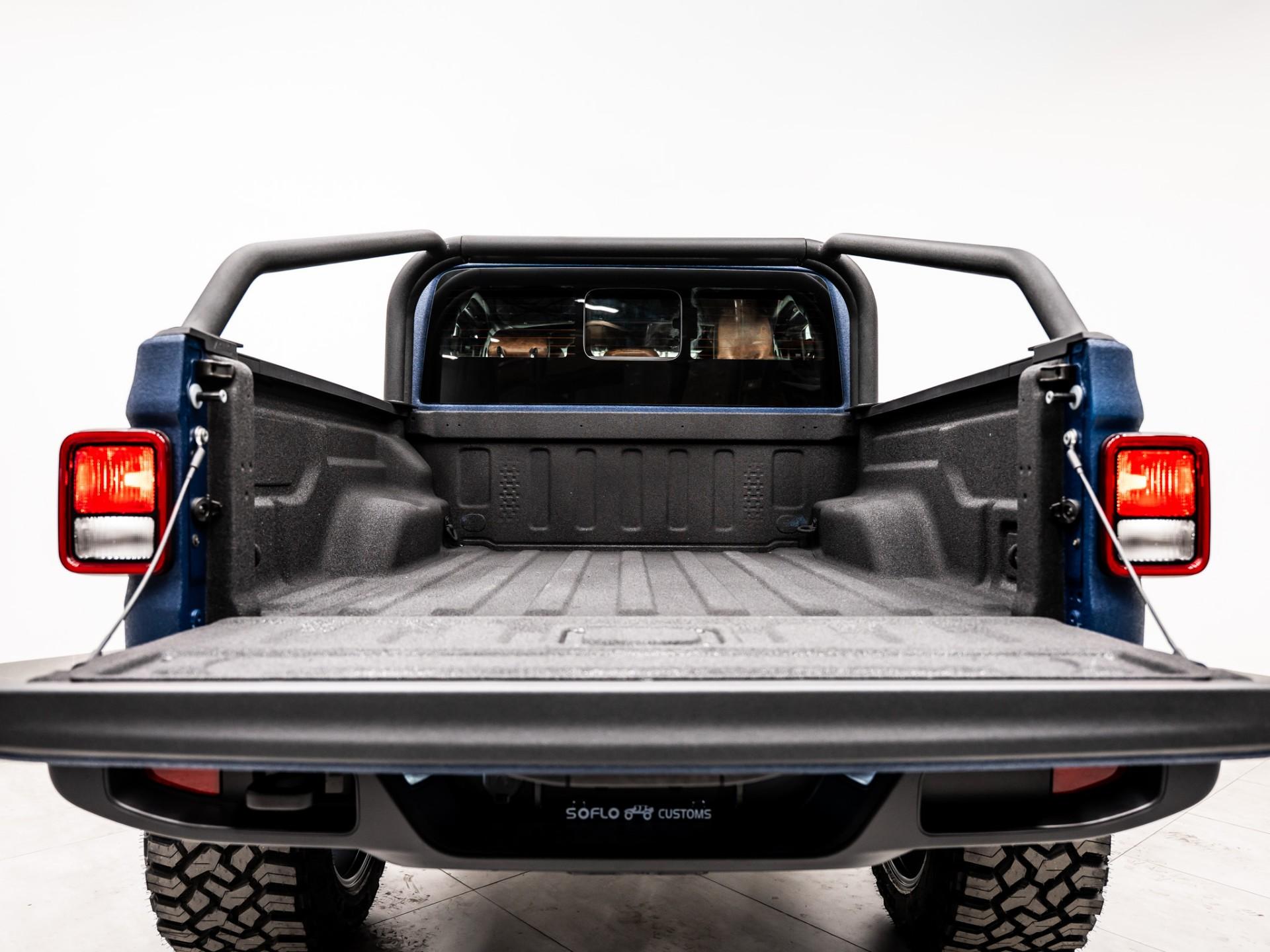 2026 JEEP GLADIATOR 4X4 in Navy, photo 14 of 50