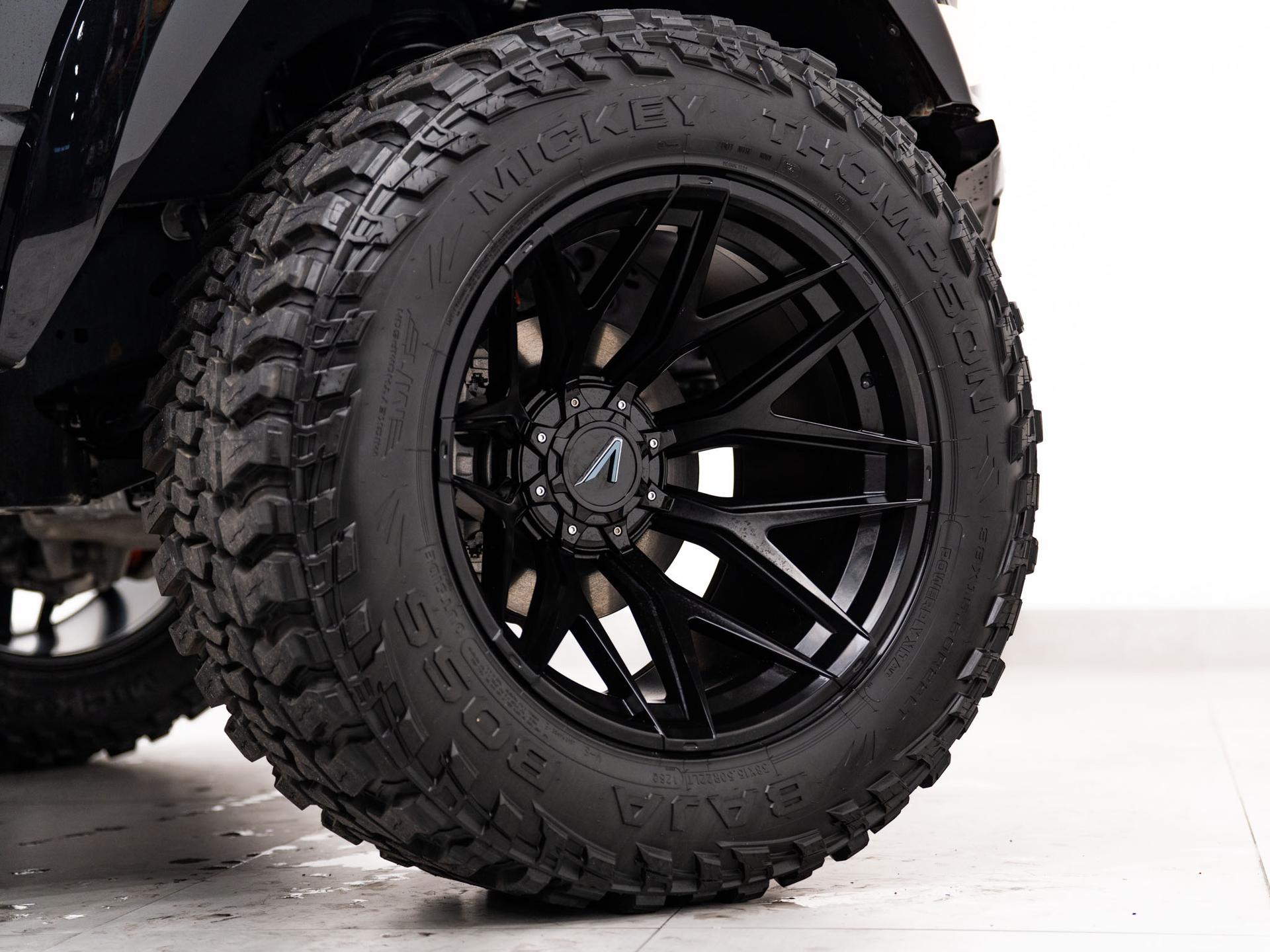 2026 FORD F-150 RAPTOR in Agate Black Metallic, photo 19 of 55