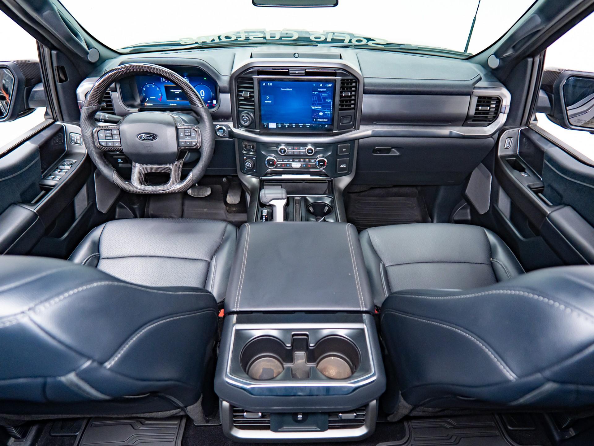 2025 FORD F-150 4X4 LARIAT in Agate Black Metallic, photo 4 of 5