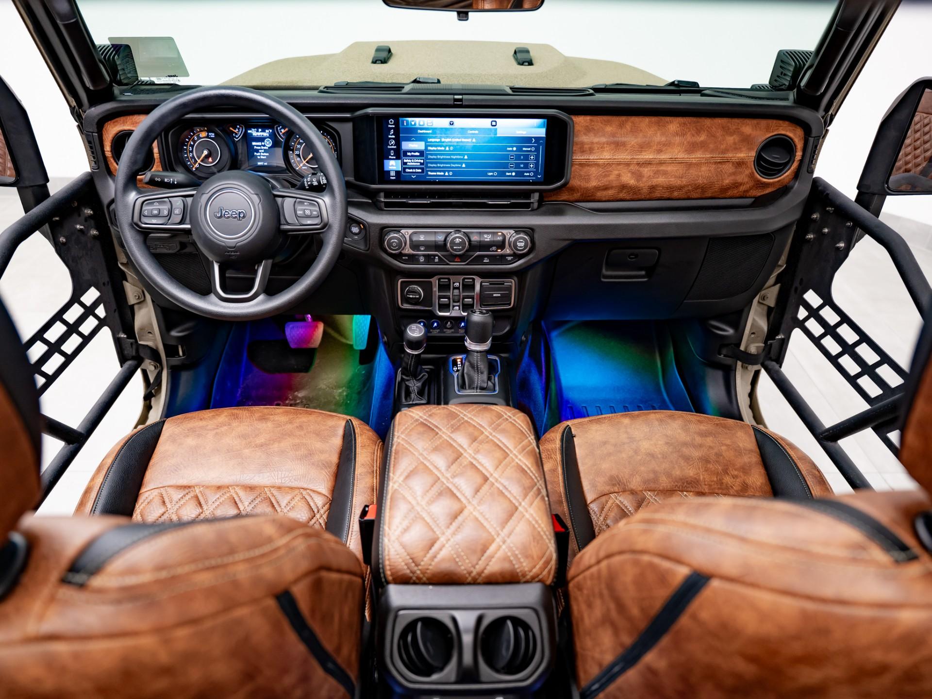 2026 JEEP WRANGLER 4X4 in tan, photo 4 of 5