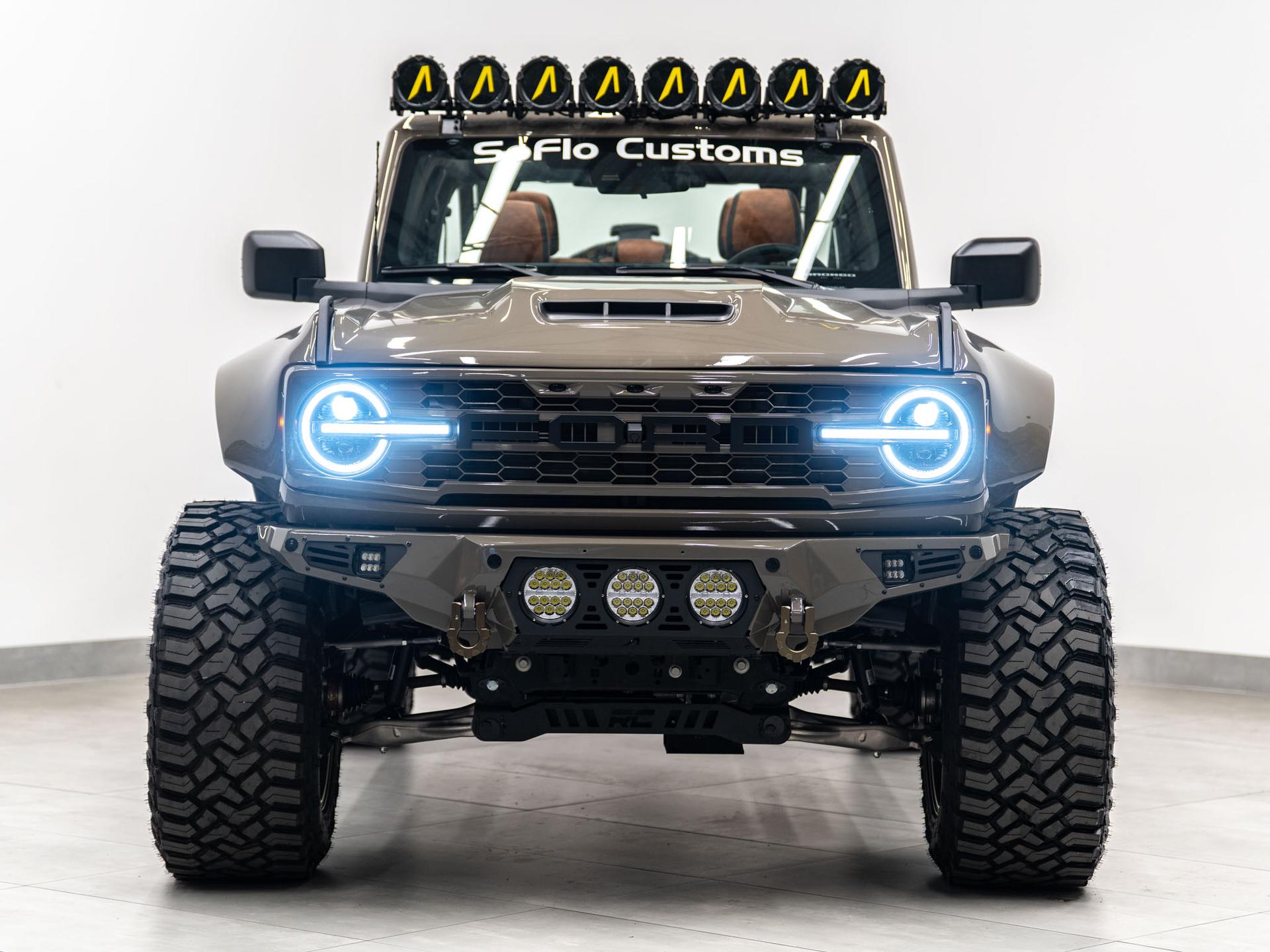 2026 FORD BRONCO 4X4 in Marsh Gray, photo 2 of 5