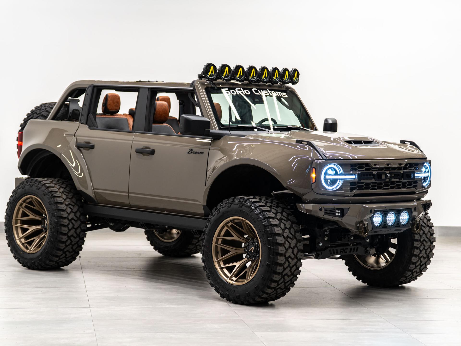 2026 FORD BRONCO 4X4 in Marsh Gray, photo 3 of 5