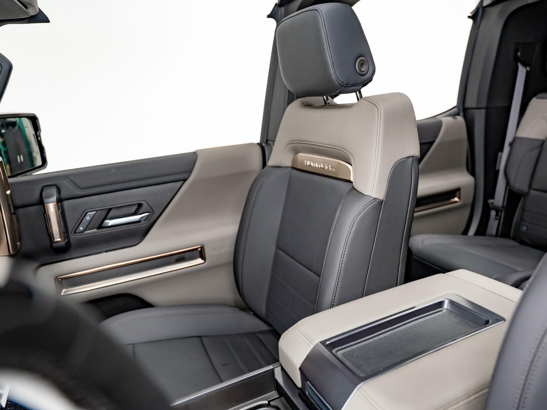 2024 GMC HUMMER EV 3X in Moonshot Green Matte, photo 29 of 60