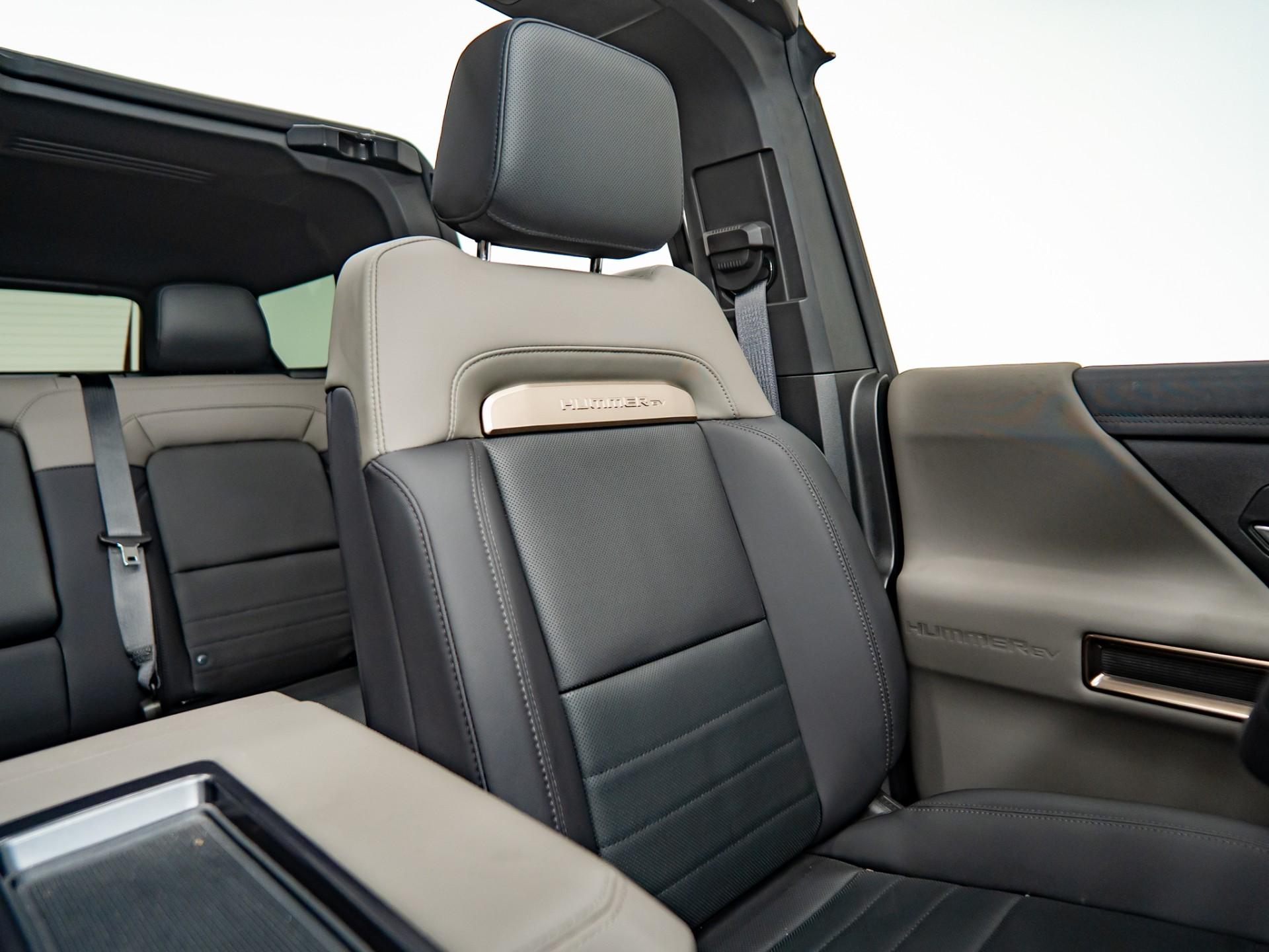 2024 GMC HUMMER EV 3X in Moonshot Green Matte, photo 32 of 60