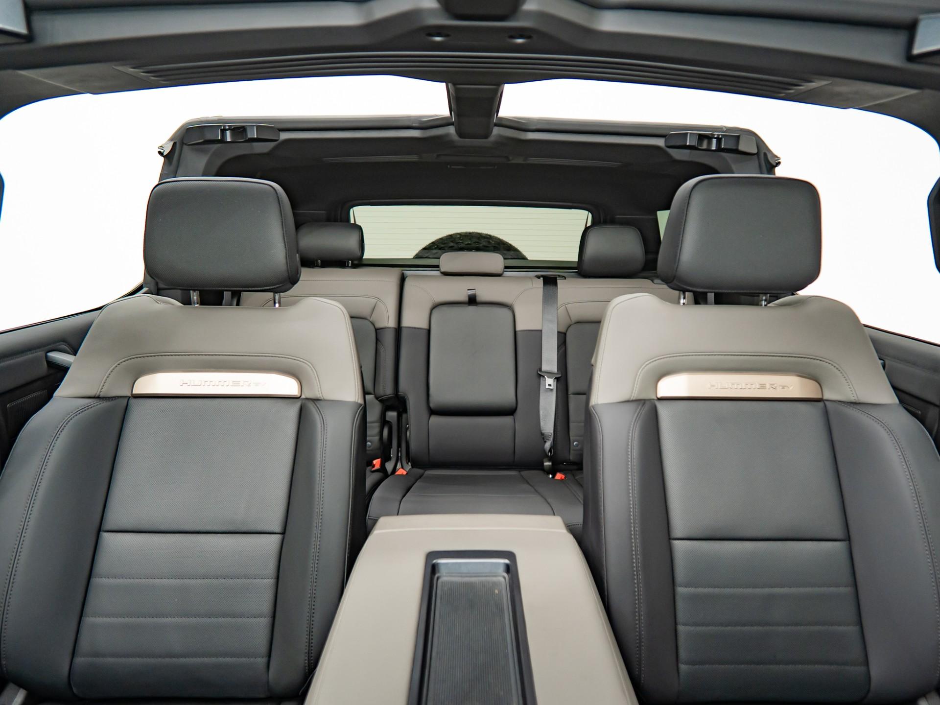2024 GMC HUMMER EV 3X in Moonshot Green Matte, photo 27 of 60