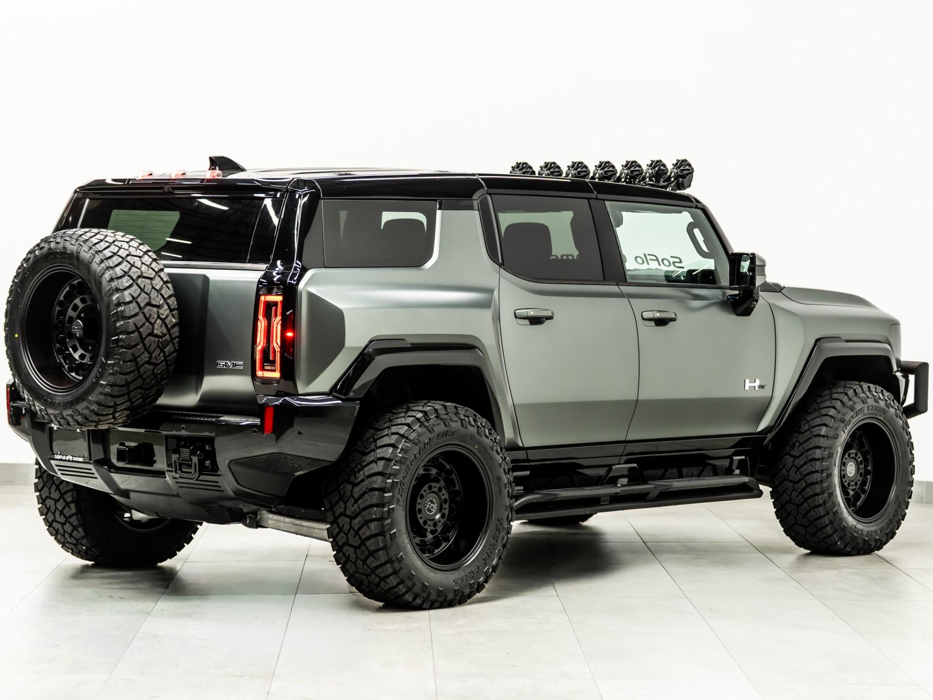 2024 GMC HUMMER EV 3X in Moonshot Green Matte, photo 11 of 60