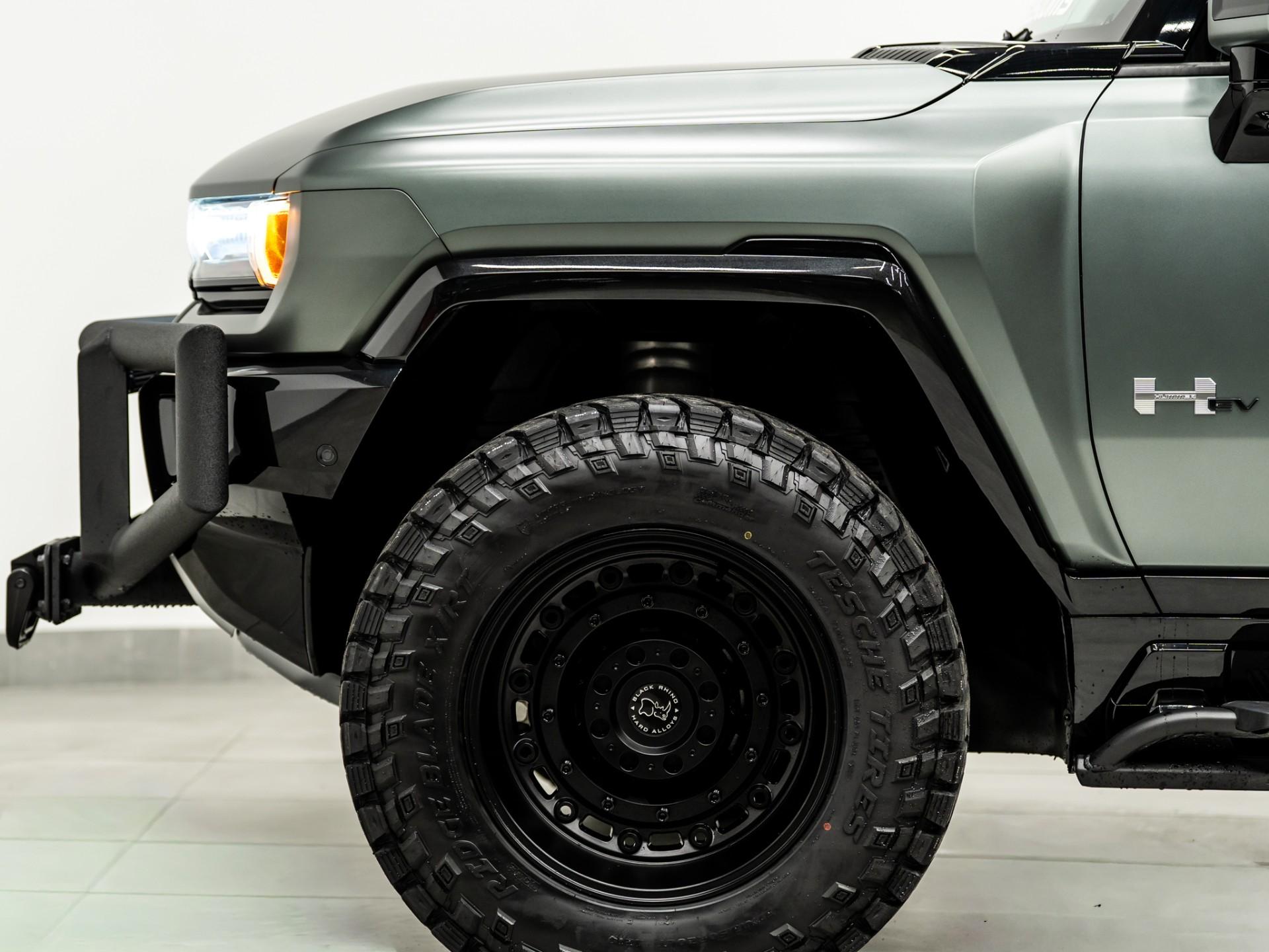2024 GMC HUMMER EV 3X in Moonshot Green Matte, photo 24 of 60