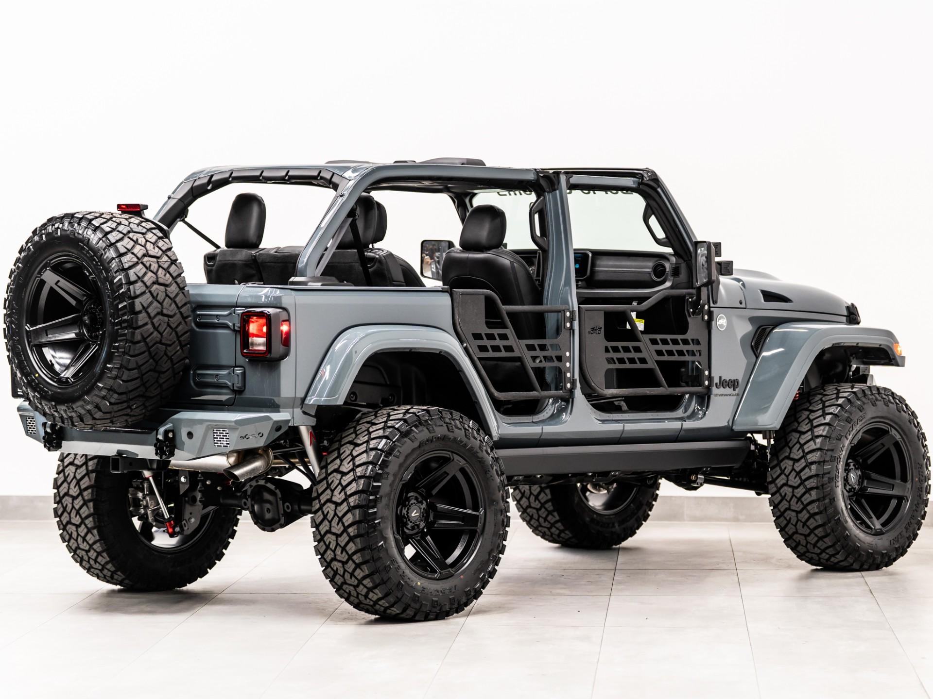 2026 JEEP WRANGLER 4X4 in Anvil Clearcoat, photo 13 of 59