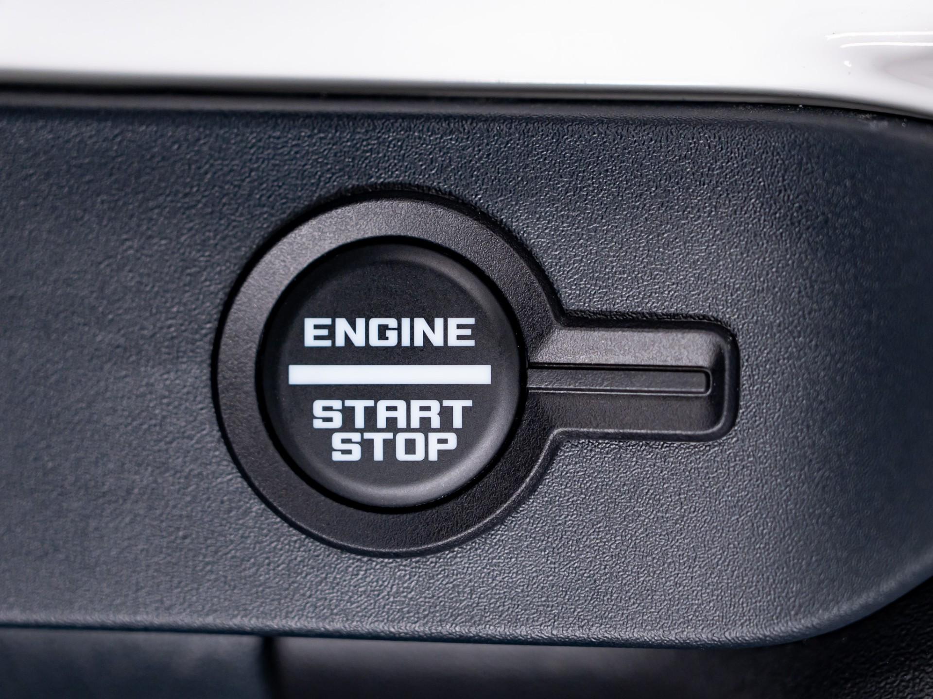 2025 FORD BRONCO 4X4 in Baby Blue, photo 49 of 49