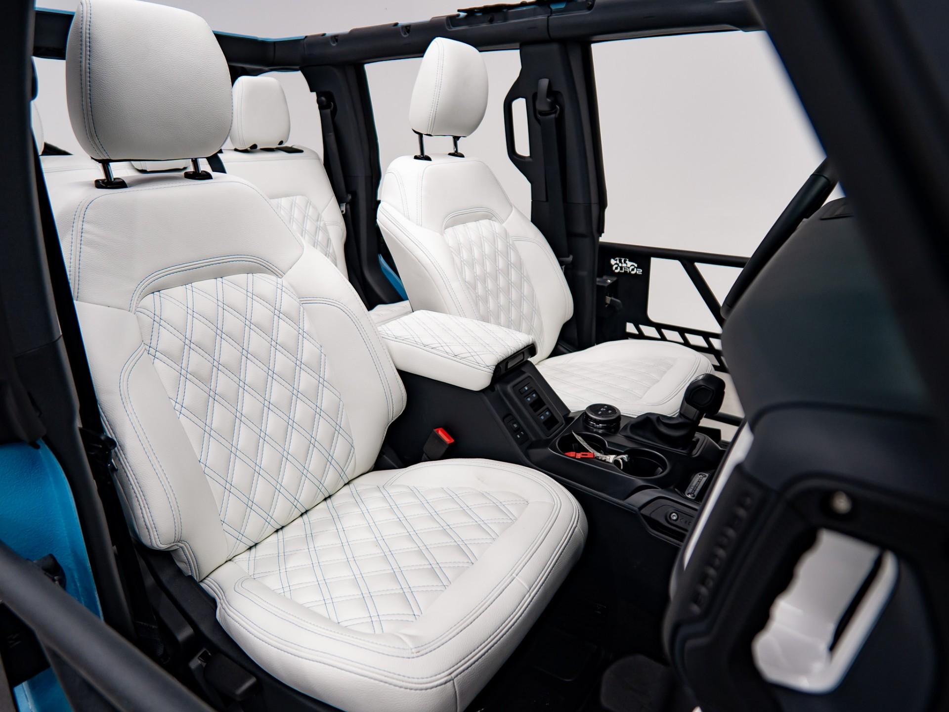 2025 FORD BRONCO 4X4 in Baby Blue, photo 40 of 49