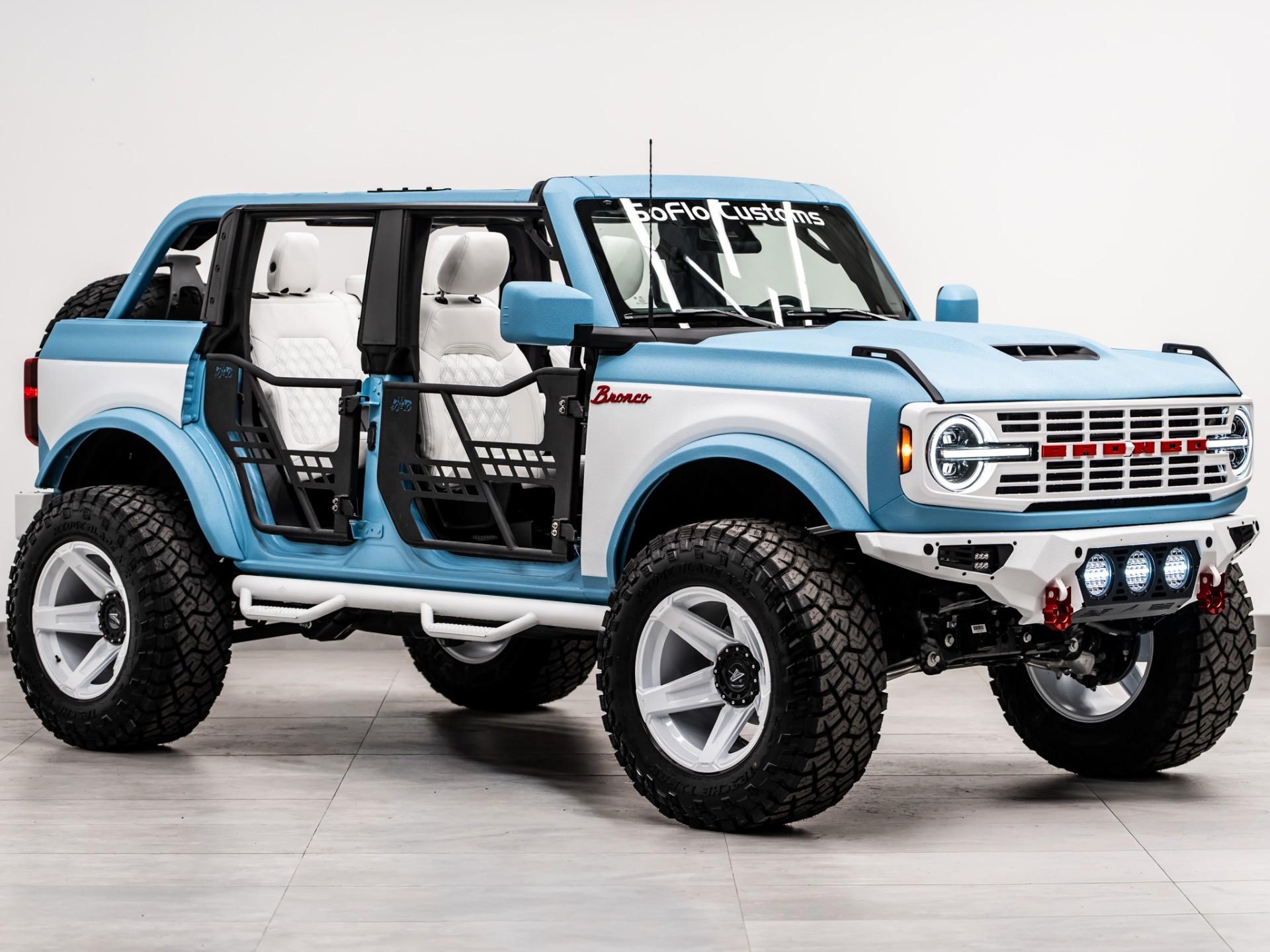 2025 FORD BRONCO 4X4 in Baby Blue, photo 24 of 49