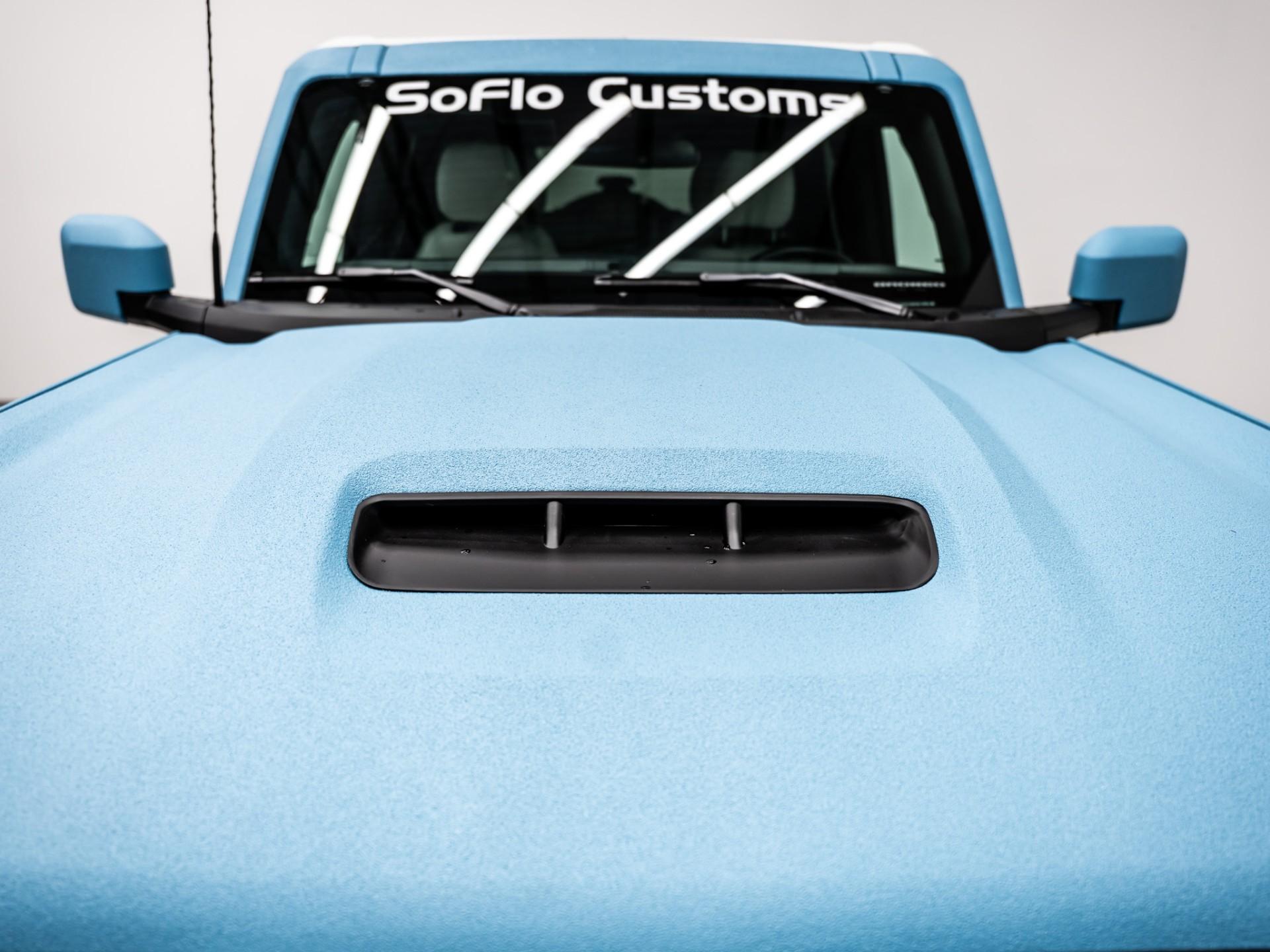 2025 FORD BRONCO 4X4 in Baby Blue, photo 18 of 49