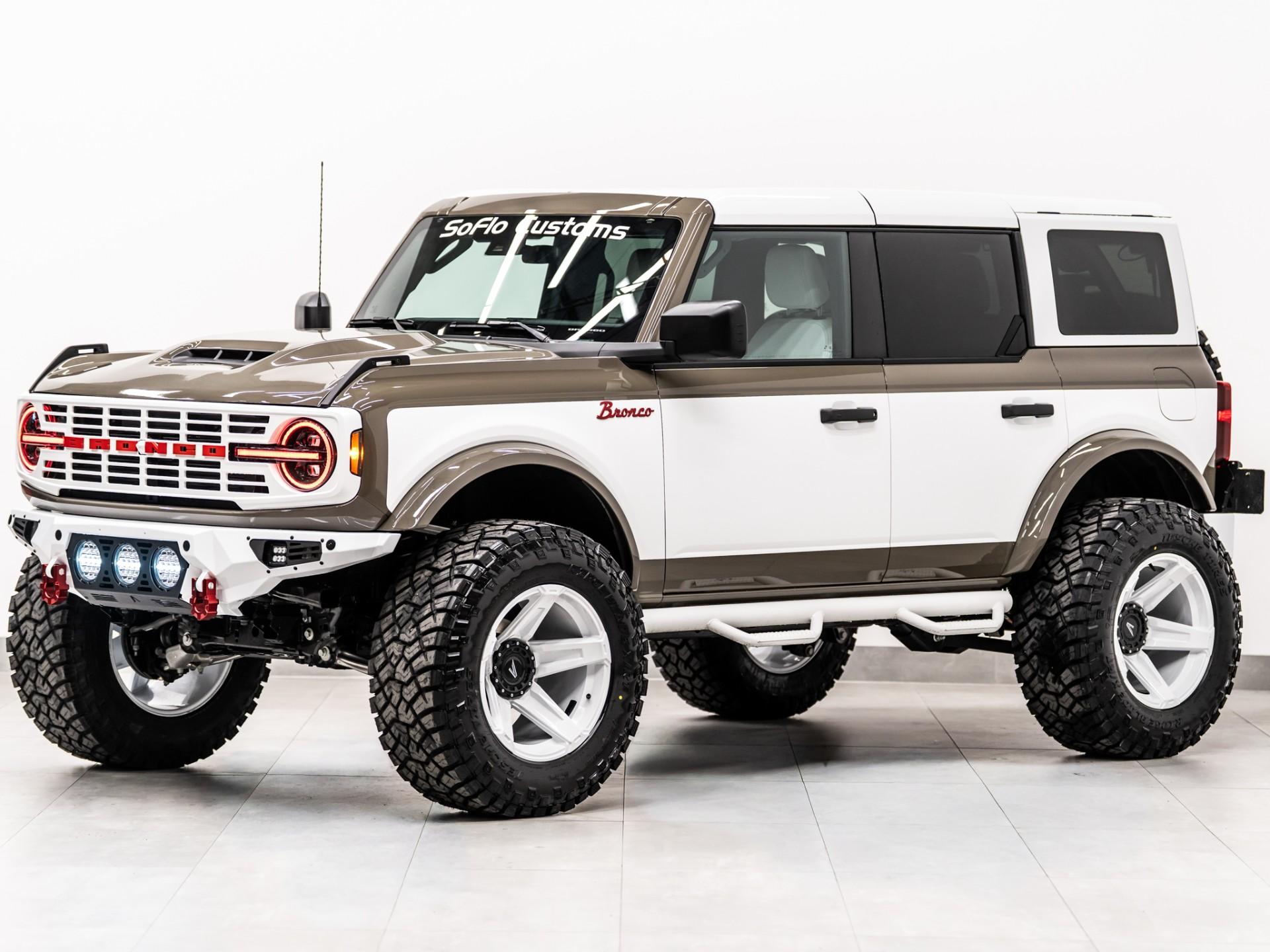2026 FORD BRONCO 4X4 in Marsh Gray, photo 6 of 60