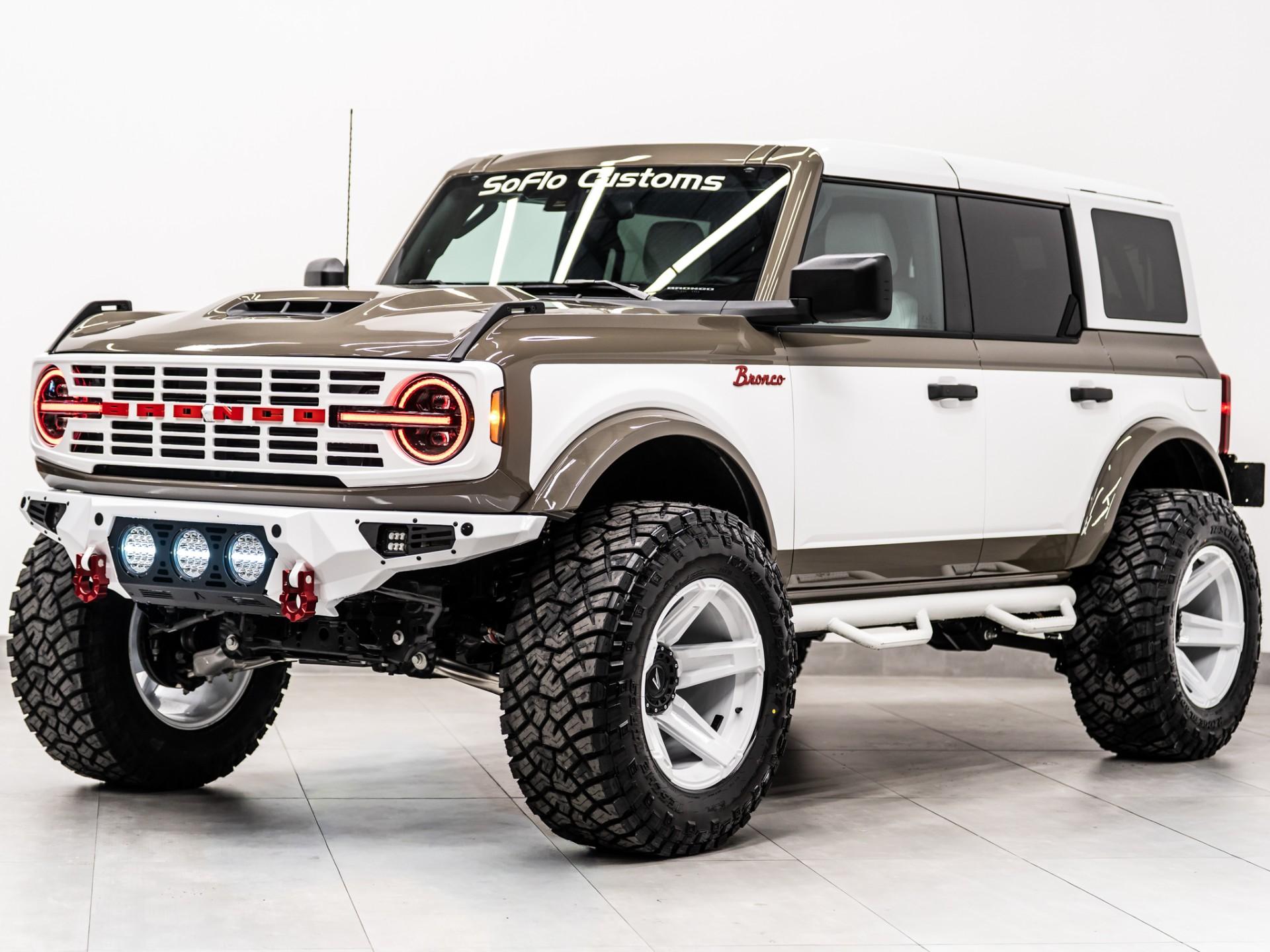 2026 FORD BRONCO 4X4 in Marsh Gray, photo 7 of 60