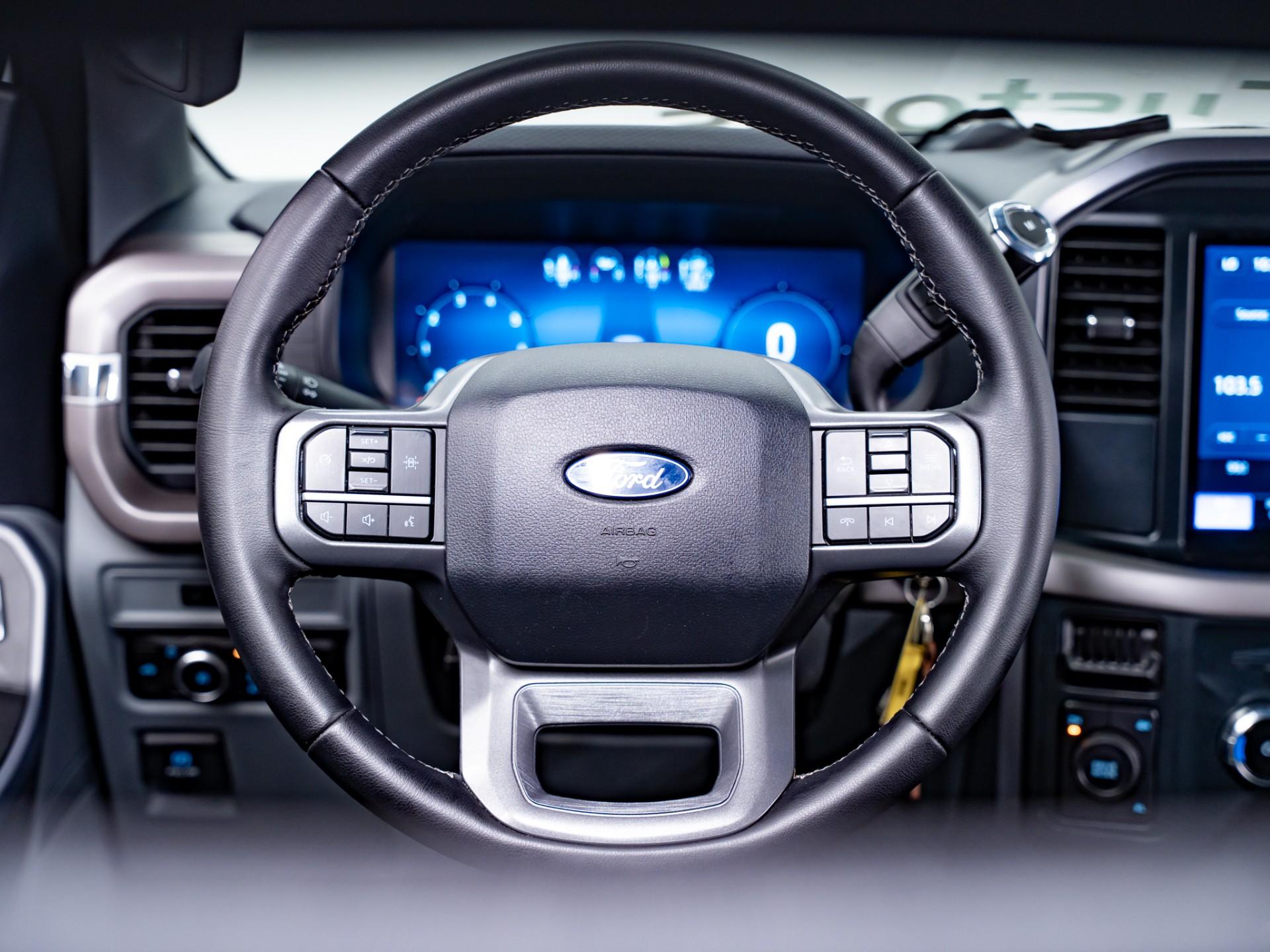2025 FORD F-150 4X4 in Oxford White, photo 31 of 50