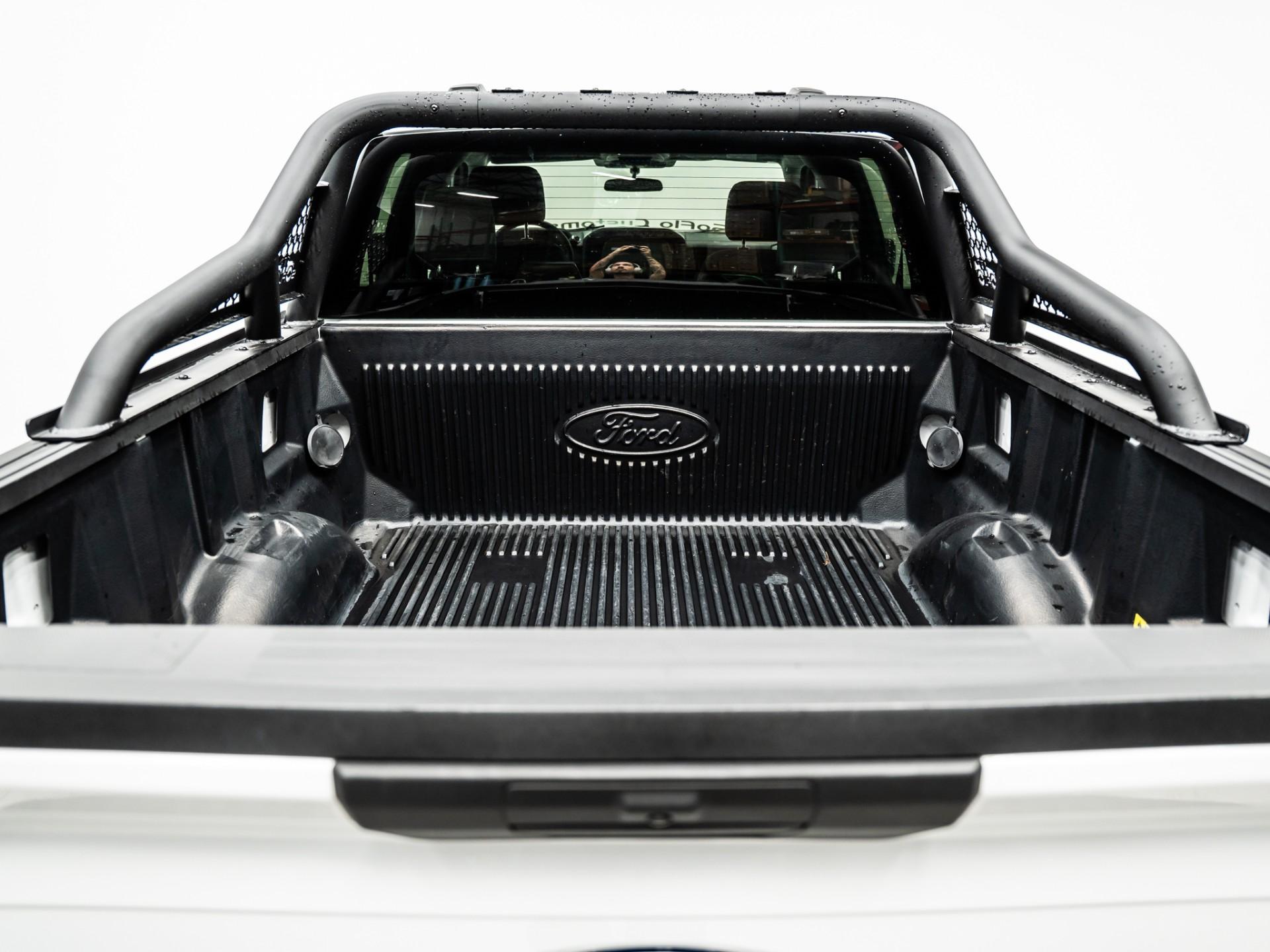 2025 FORD F-150 4X4 in Oxford White, photo 11 of 50