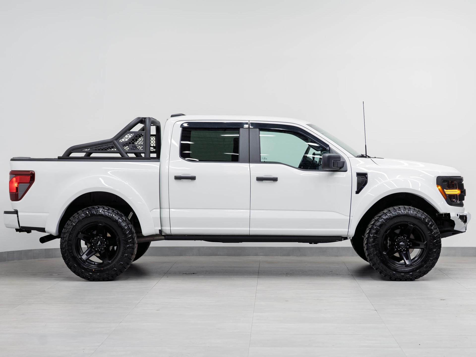 2025 FORD F-150 4X4 in Oxford White, photo 6 of 27
