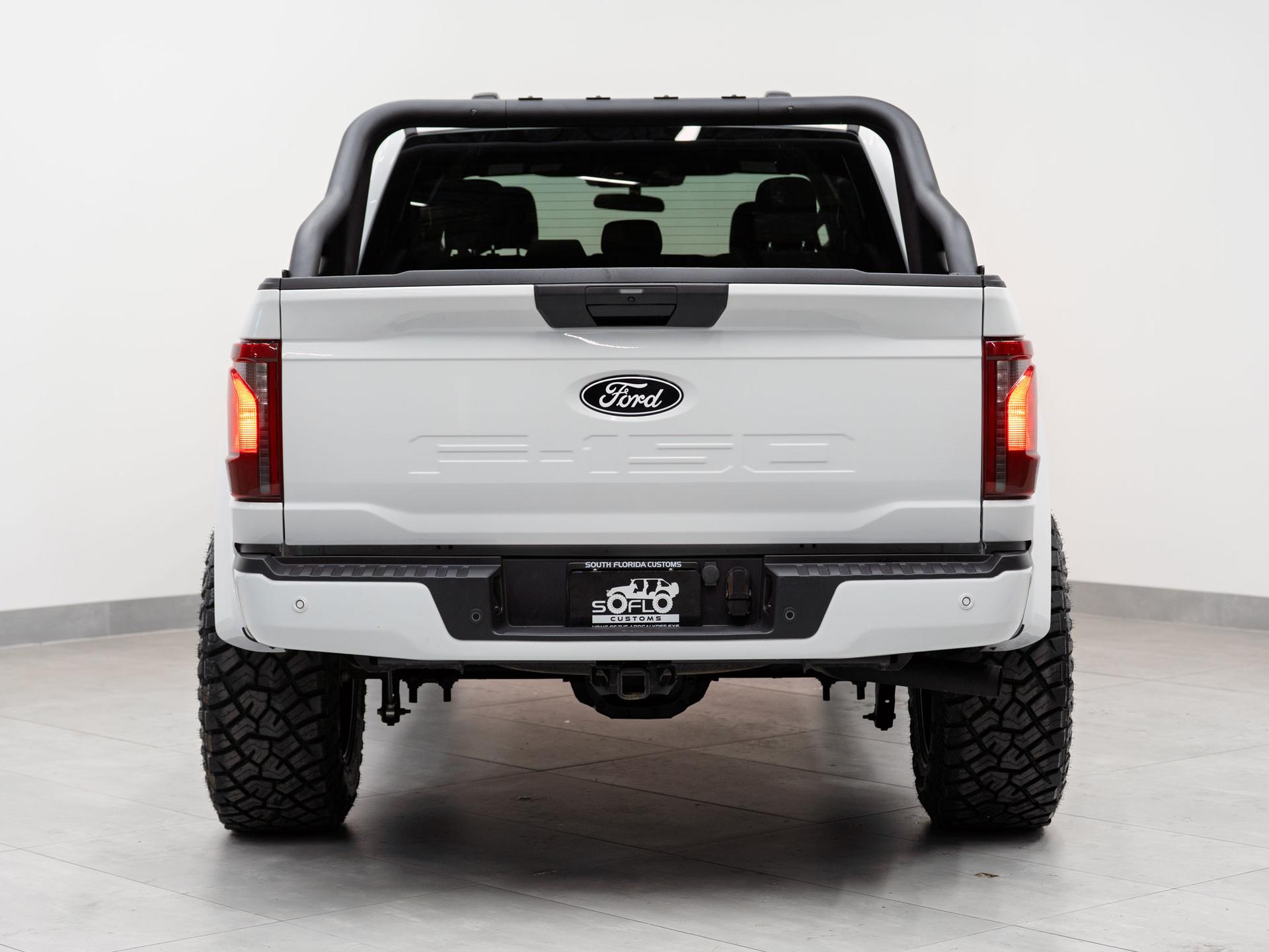 2025 FORD F-150 4X4 in Oxford White, photo 9 of 27