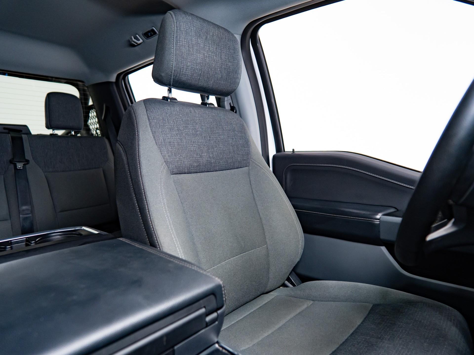 2025 FORD F-150 4X4 in Oxford White, photo 19 of 27