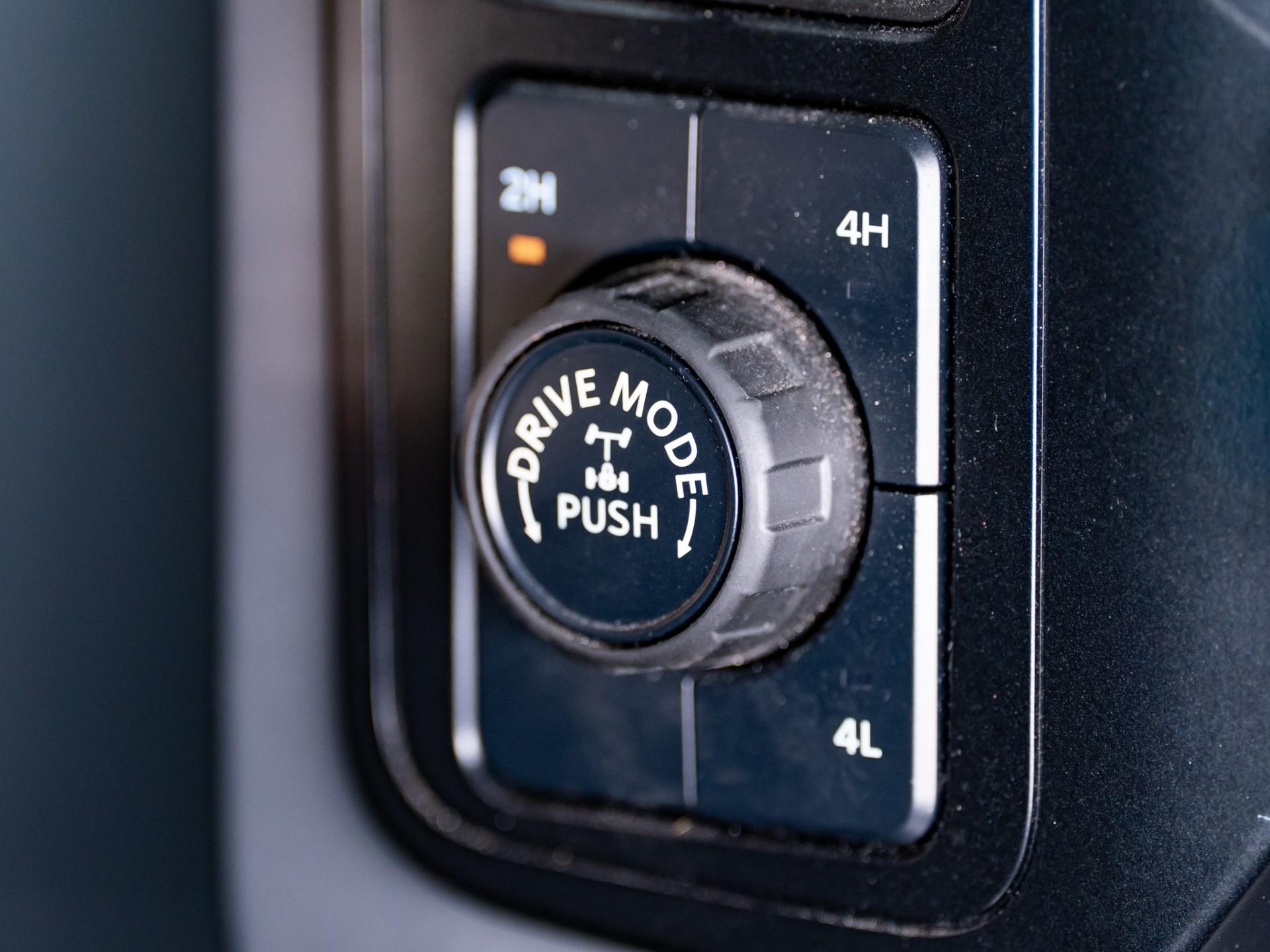 2025 FORD F-150 4X4 in Oxford White, photo 27 of 27
