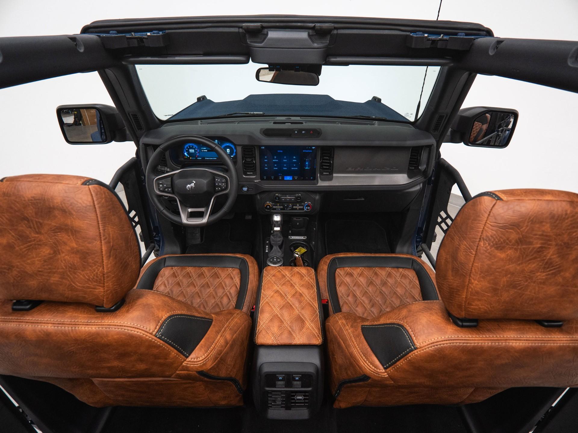 2025 FORD BRONCO 4X4 in Navy, photo 20 of 60
