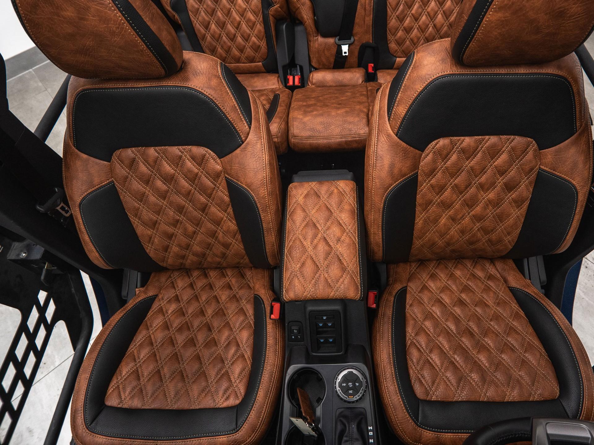 2025 FORD BRONCO 4X4 in Navy, photo 32 of 60