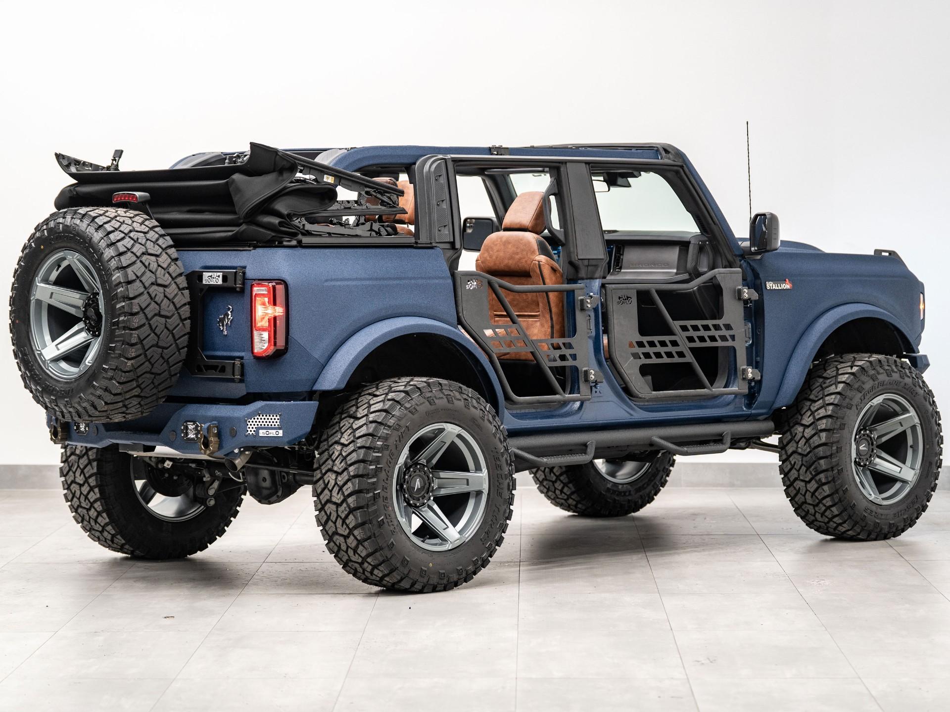 2025 FORD BRONCO 4X4 in Navy, photo 14 of 60