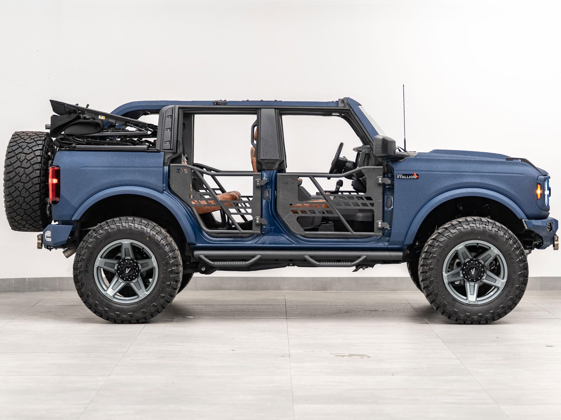 2025 FORD BRONCO 4X4 in Navy, photo 13 of 60
