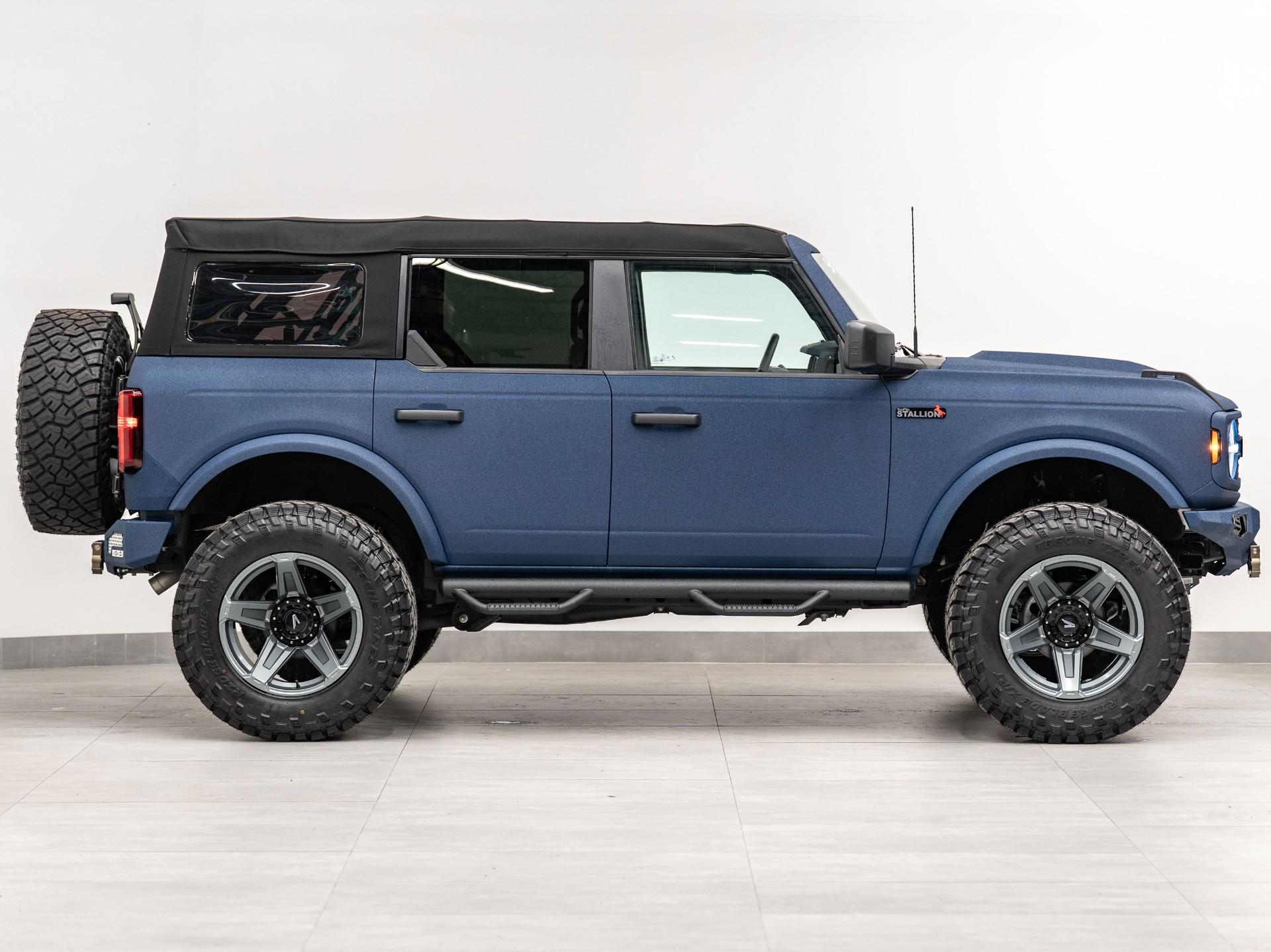 2025 FORD BRONCO 4X4 in Navy, photo 6 of 60